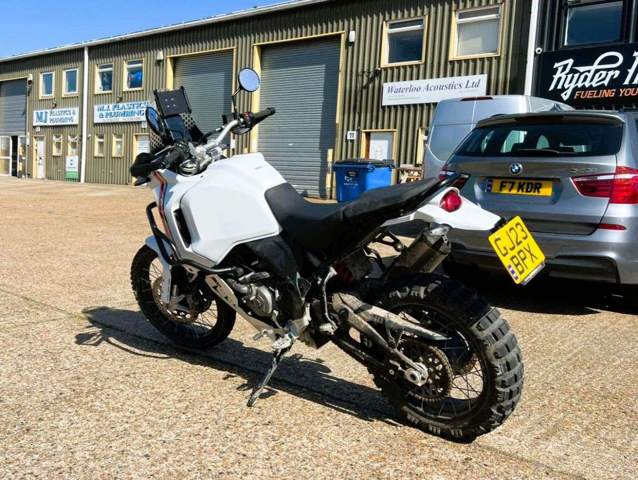 2023 DUCATI DESERTX 2023 DUCATI DESERTX