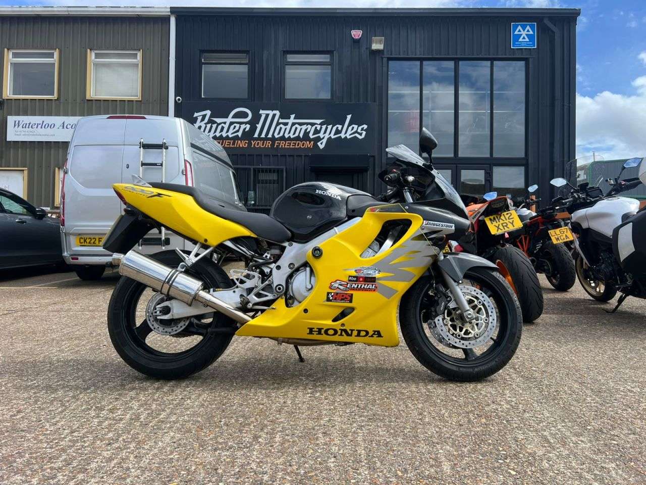 A 2000 HONDA CBR600F - BUY ONLINE 24 HRS A DAY - FINANCE AVAILABLE - ALL TYPES OF CREDIT ACCEPTE A 2000 HONDA CBR600F - BUY ONLINE 24 HRS A DAY - FINANCE AVAILABLE - ALL TYPES OF CREDIT ACCEPTE