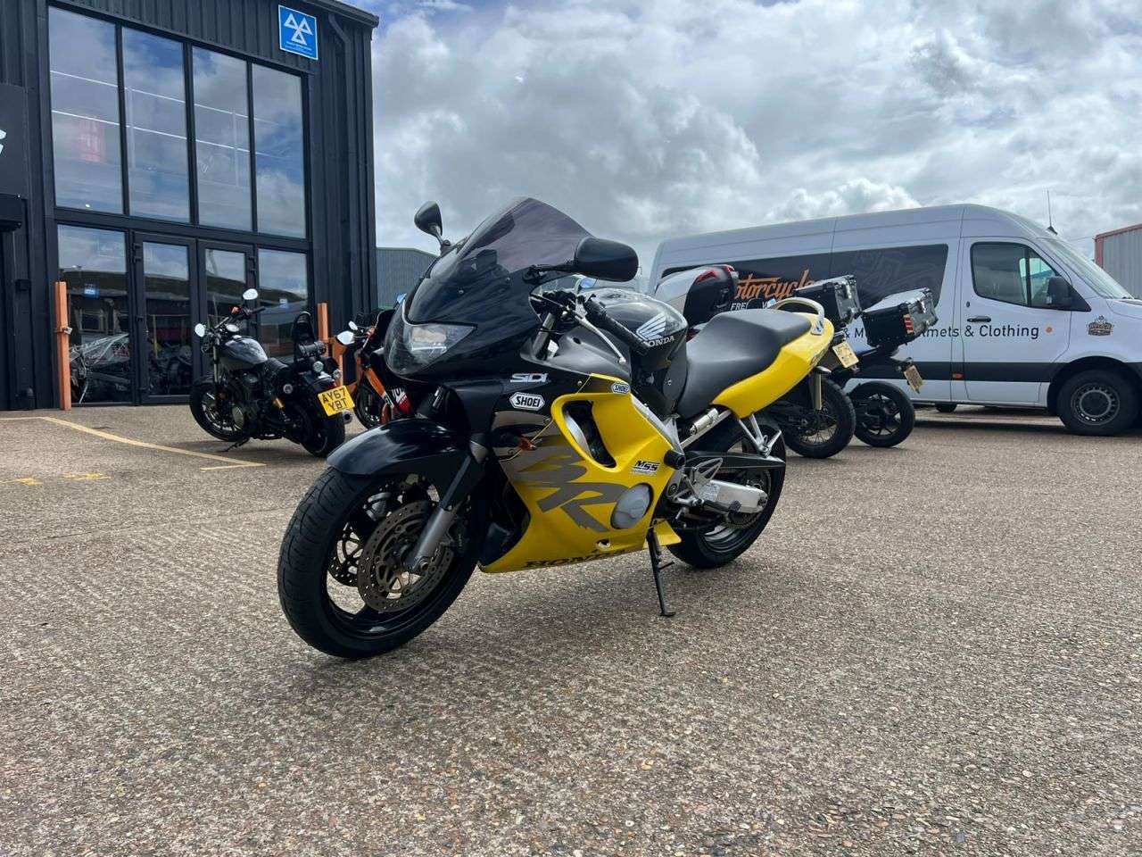 2000 HONDA CBR600F 2000 HONDA CBR600F