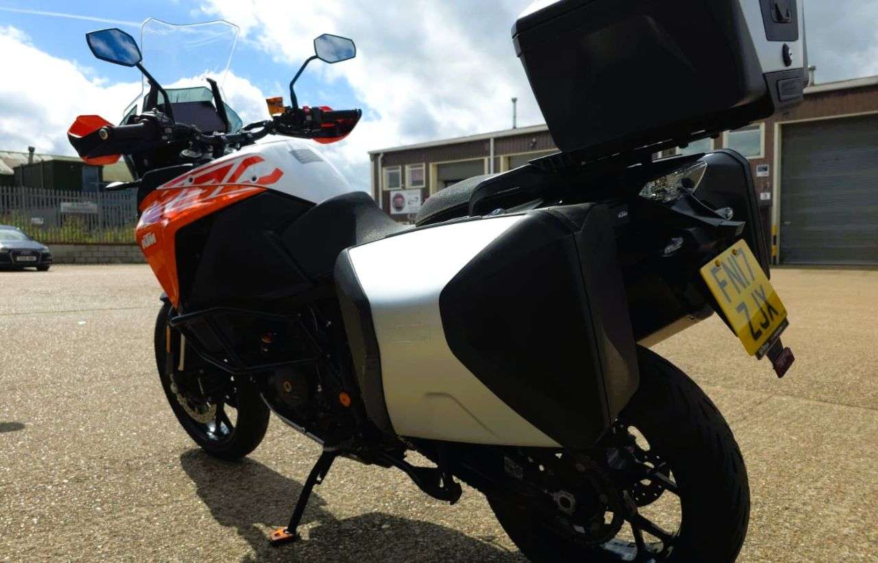 2017 KTM 1290 SUPER ADVENTURE S 17 2017 KTM 1290 SUPER ADVENTURE S 17
