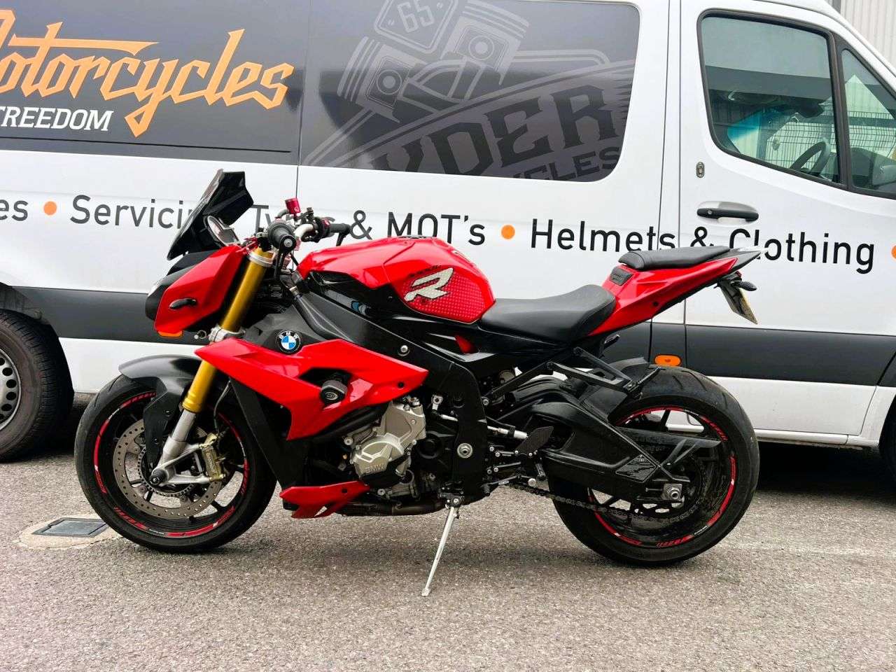 2015 BMW S 1000 R 2015 BMW S 1000 R