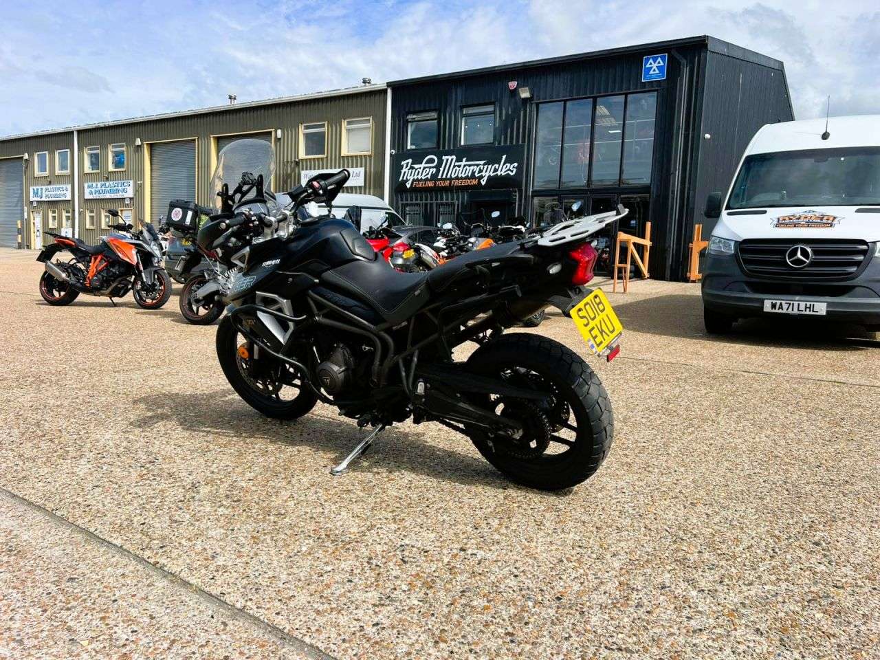 2018 TRIUMPH TIGER 800 2018 TRIUMPH TIGER 800