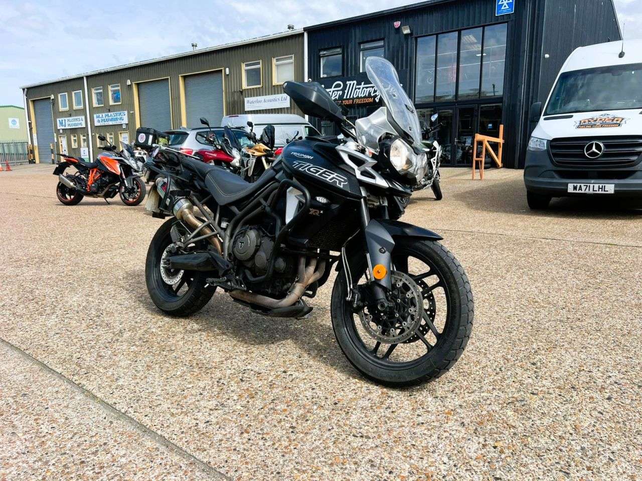 2018 TRIUMPH TIGER 800 2018 TRIUMPH TIGER 800
