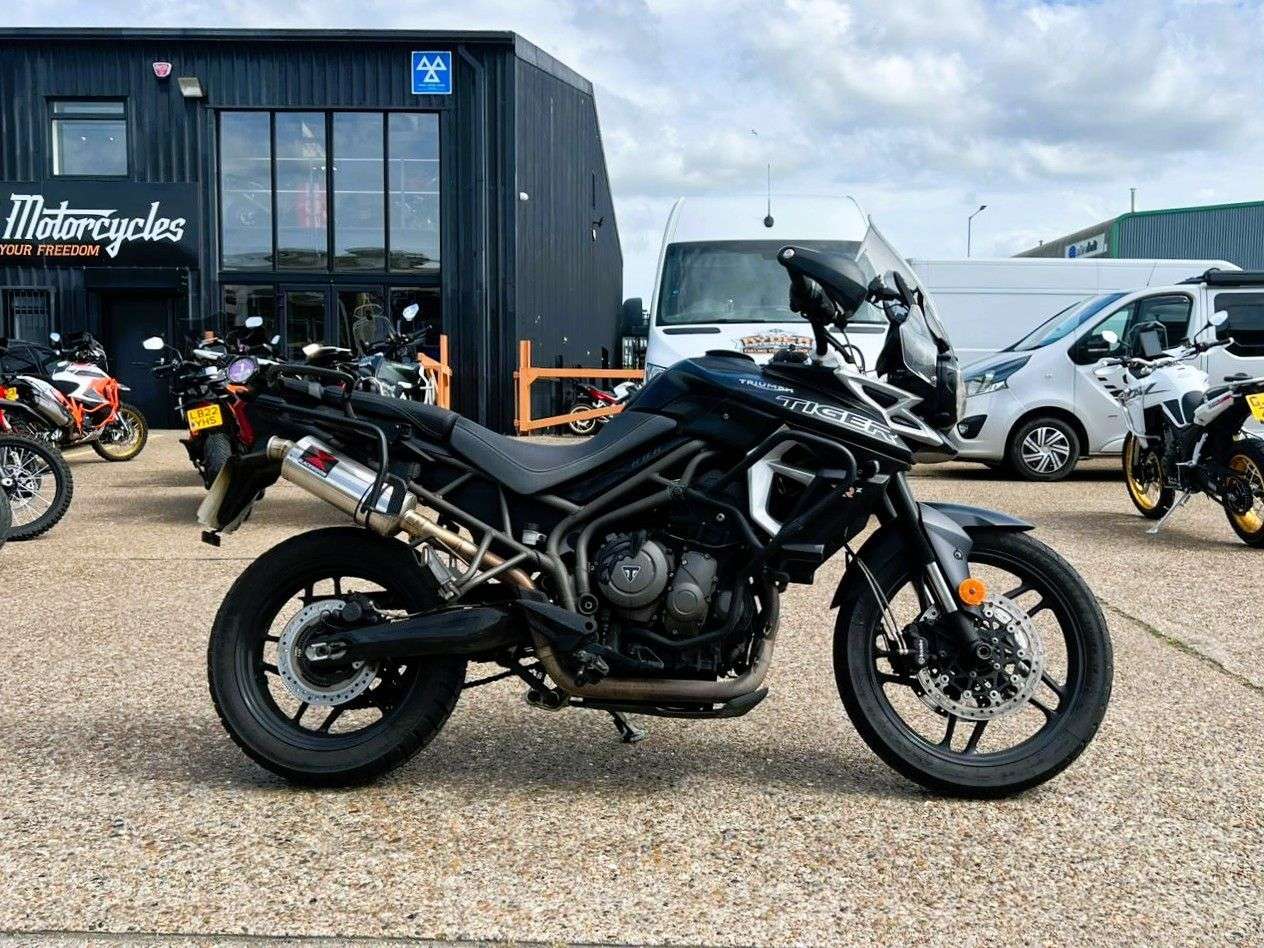 A 2018 TRIUMPH TIGER 800 XRx LOW - BUY ONLINE 24 HRS A DAY - FINANCE AVAILABLE - ALL TYPES OF CREDIT A 2018 TRIUMPH TIGER 800 XRx LOW - BUY ONLINE 24 HRS A DAY - FINANCE AVAILABLE - ALL TYPES OF CREDIT