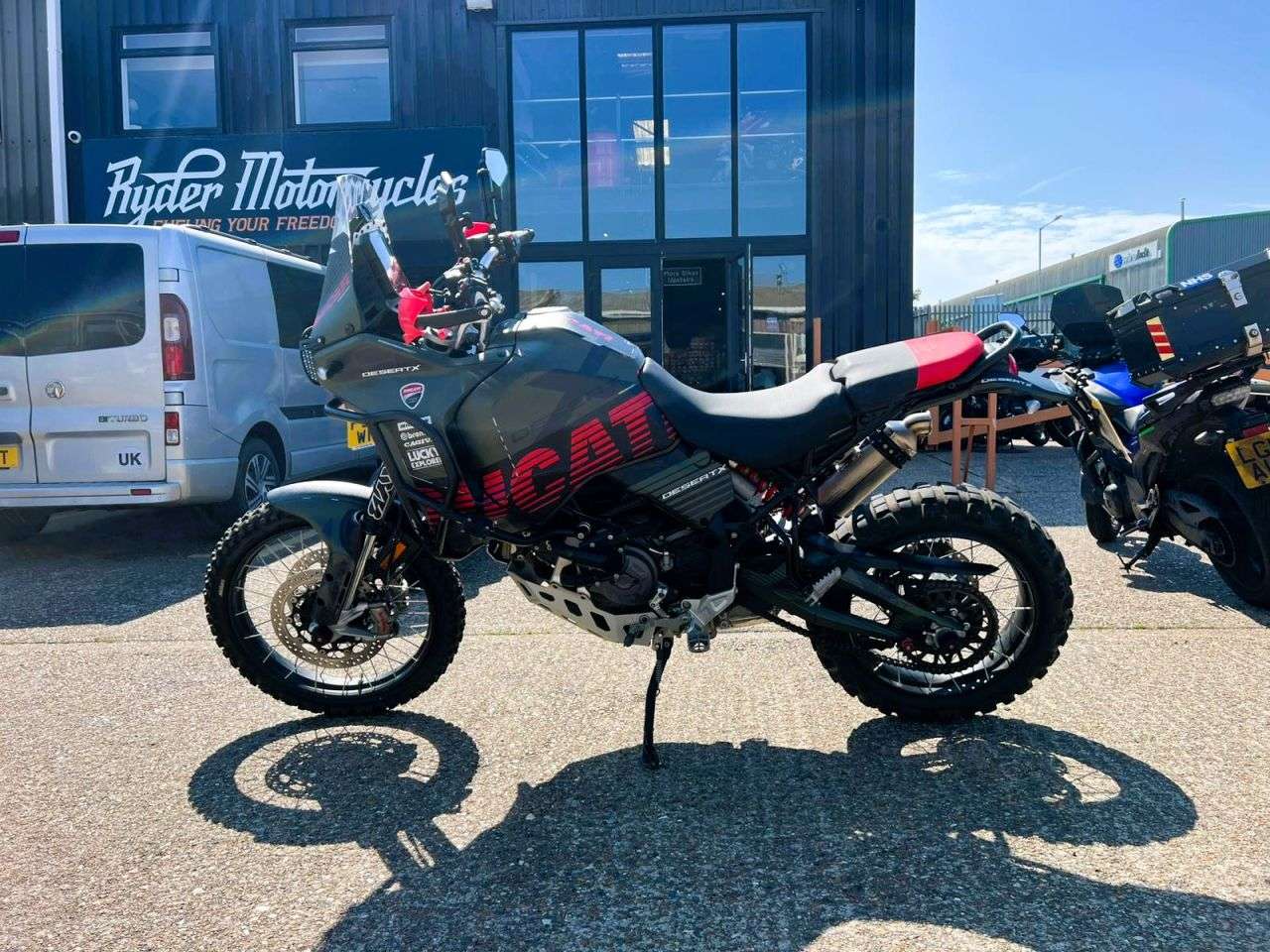2023 DUCATI DESERTX 2023 DUCATI DESERTX