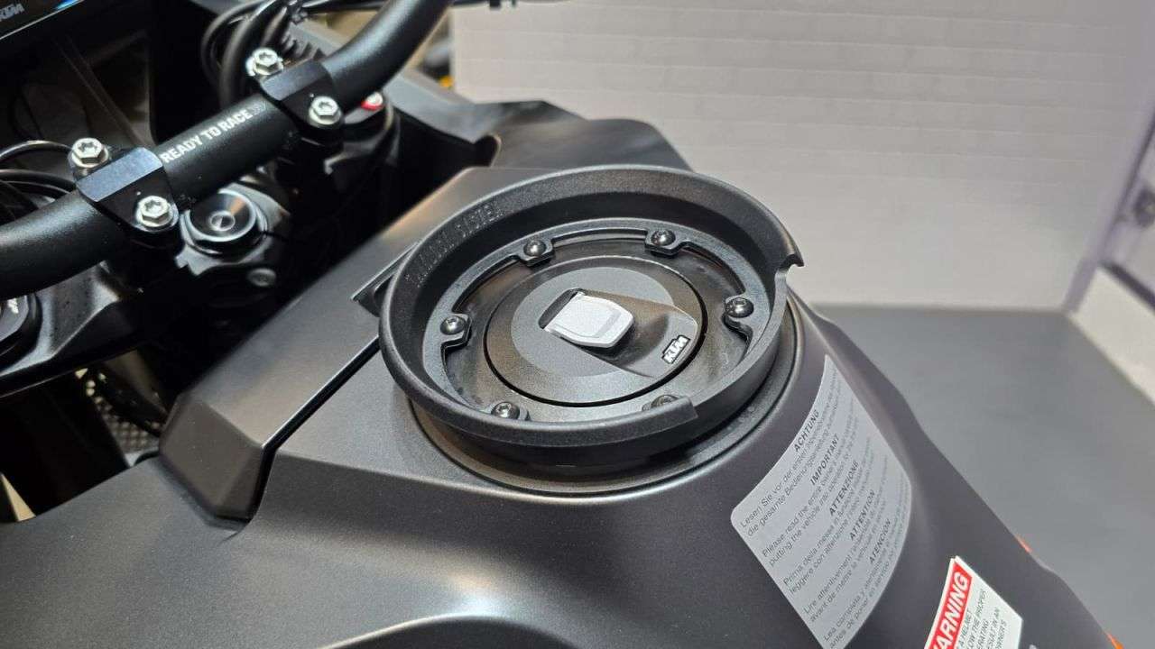 2022 KTM 1290 SUPER ADVENTURE S 2022 KTM 1290 SUPER ADVENTURE S