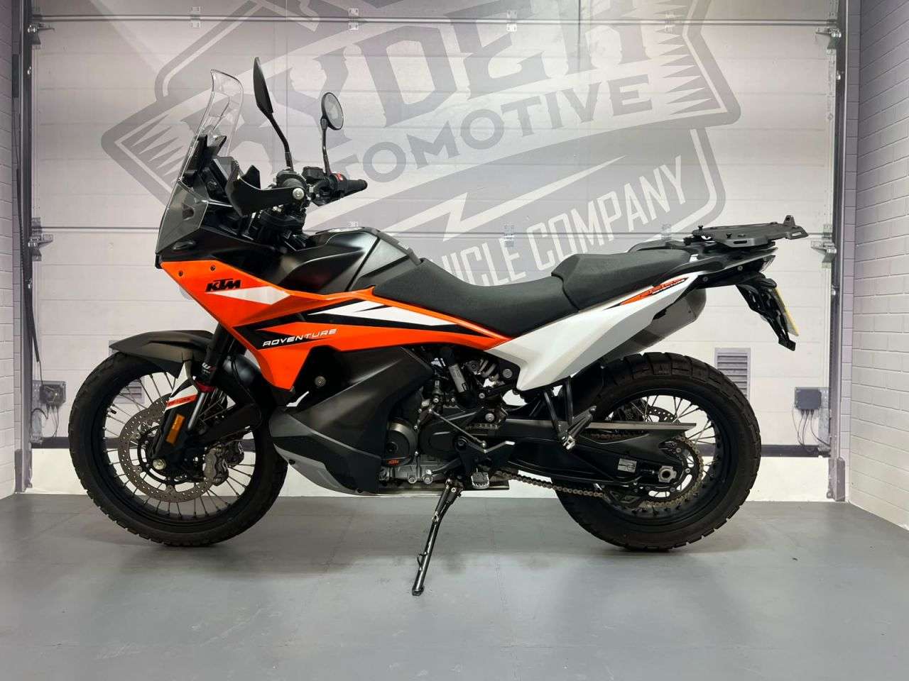 2024 KTM 890 ADVENTURE 2024 KTM 890 ADVENTURE
