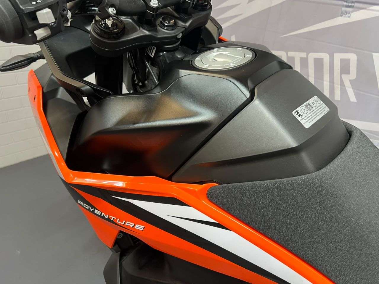 2024 KTM 890 ADVENTURE 2024 KTM 890 ADVENTURE