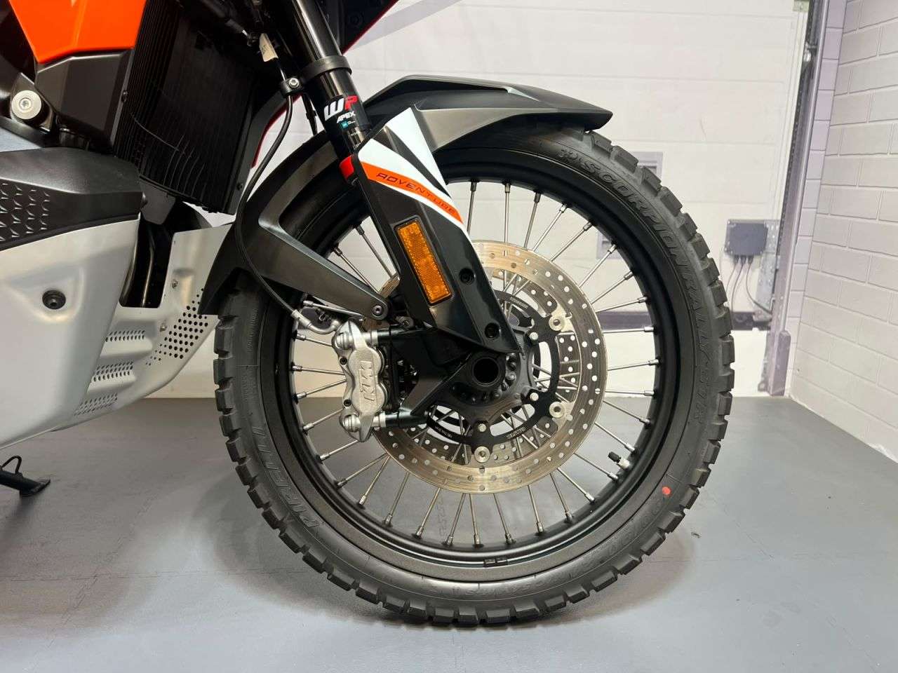 2024 KTM 890 ADVENTURE 2024 KTM 890 ADVENTURE
