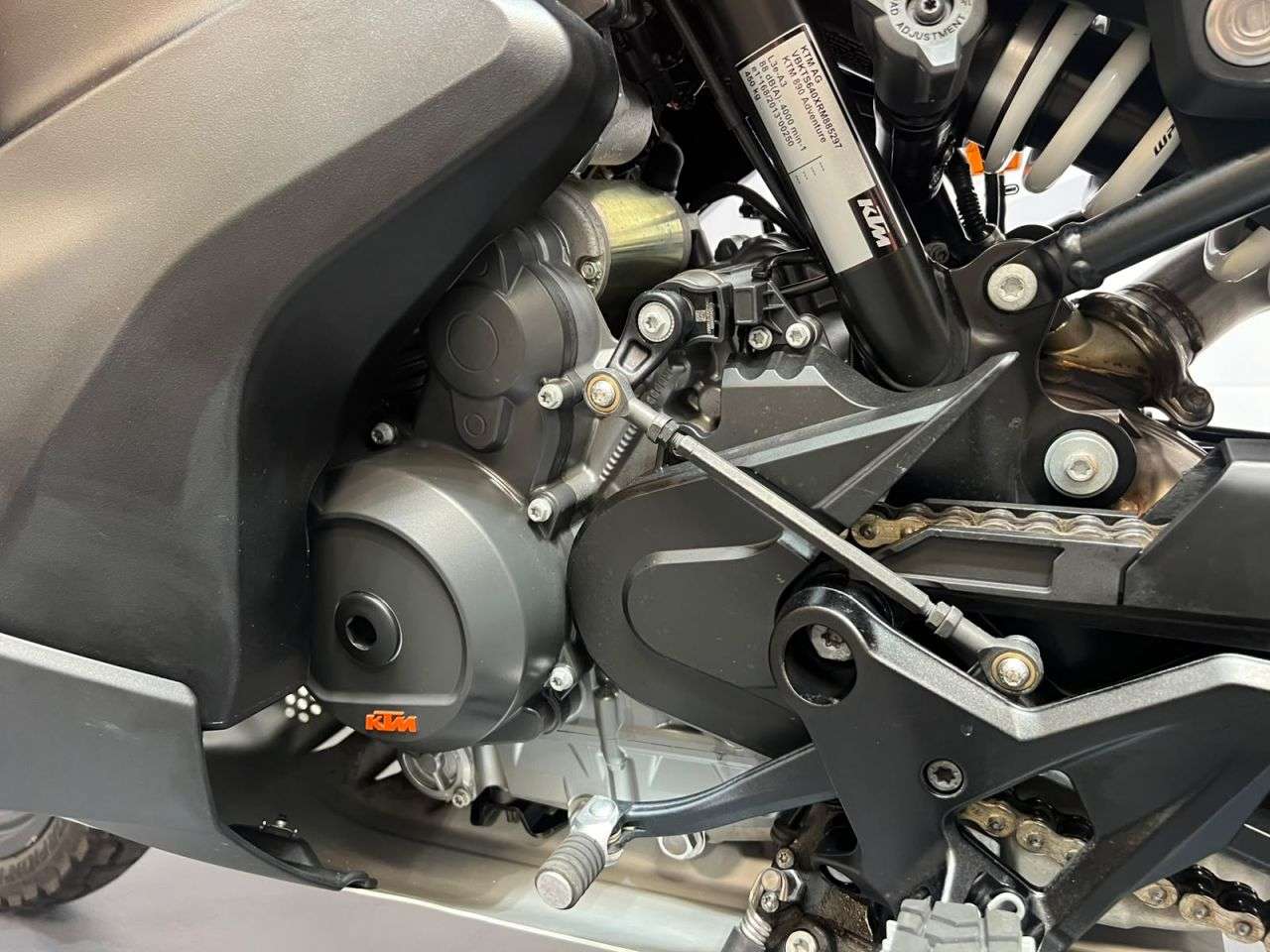 2024 KTM 890 ADVENTURE 2024 KTM 890 ADVENTURE