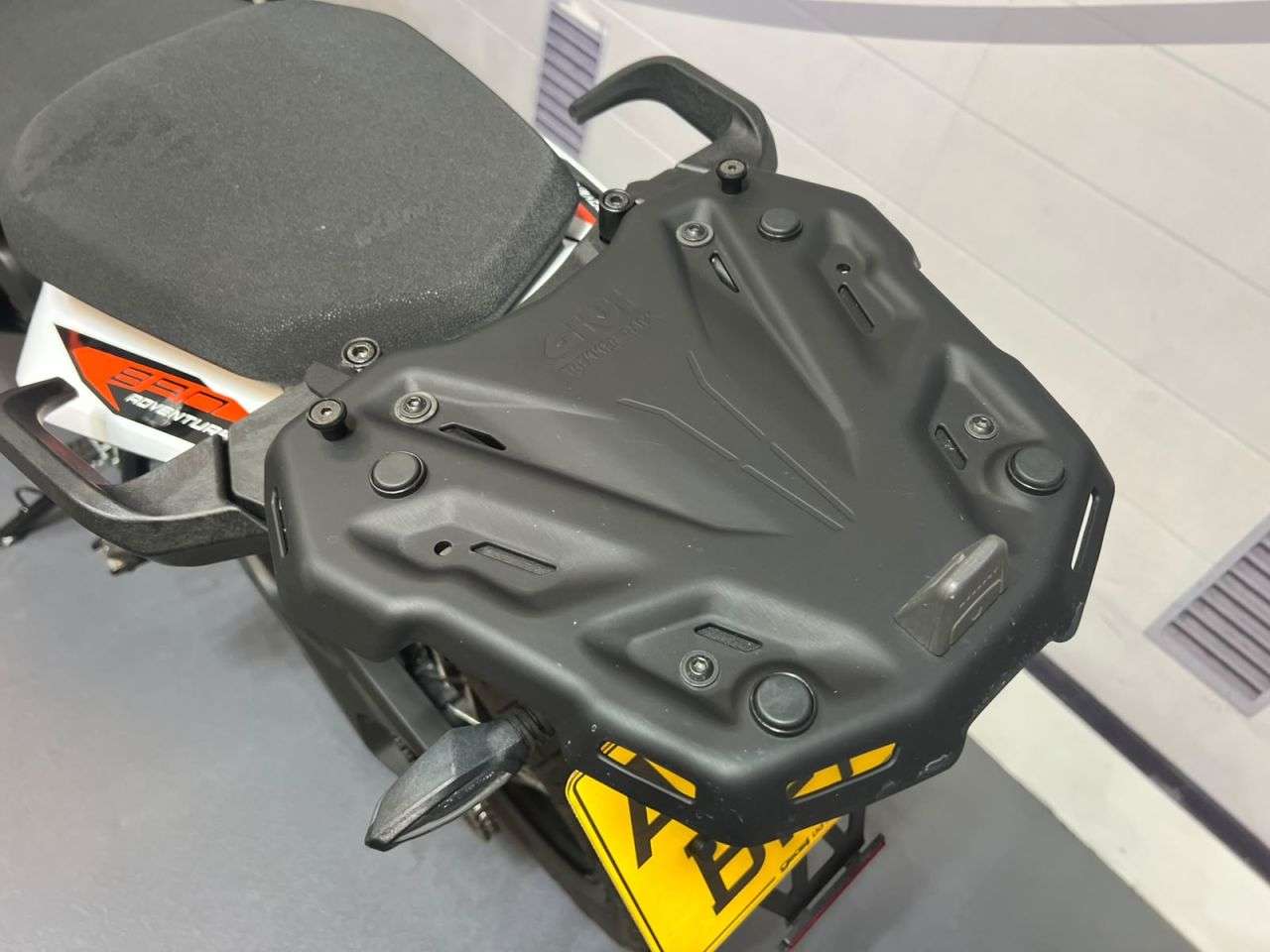 2024 KTM 890 ADVENTURE 2024 KTM 890 ADVENTURE