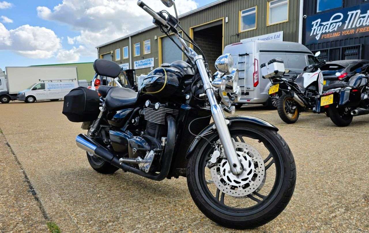 2012 TRIUMPH THUNDERBIRD 1600 2012 TRIUMPH THUNDERBIRD 1600