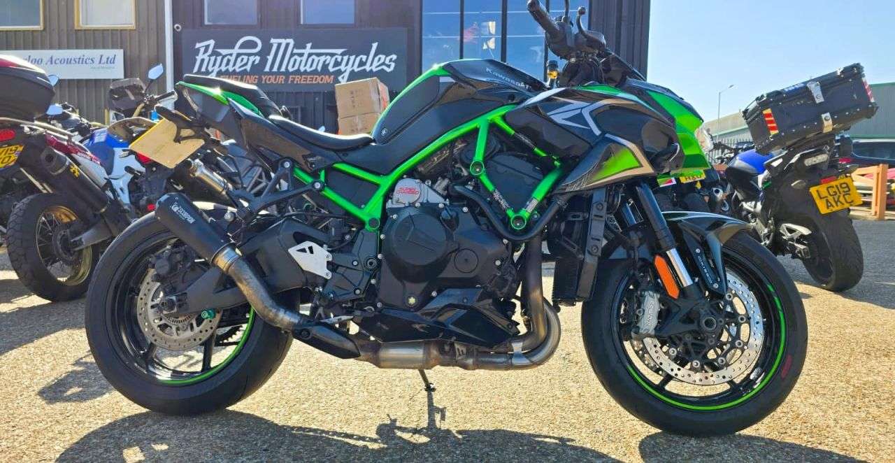 A 2021 KAWASAKI Z H2 - BUY ONLINE 24 HRS A DAY - FINANCE AVAILABLE - ALL TYPES OF CREDIT ACCEPTE A 2021 KAWASAKI Z H2 - BUY ONLINE 24 HRS A DAY - FINANCE AVAILABLE - ALL TYPES OF CREDIT ACCEPTE