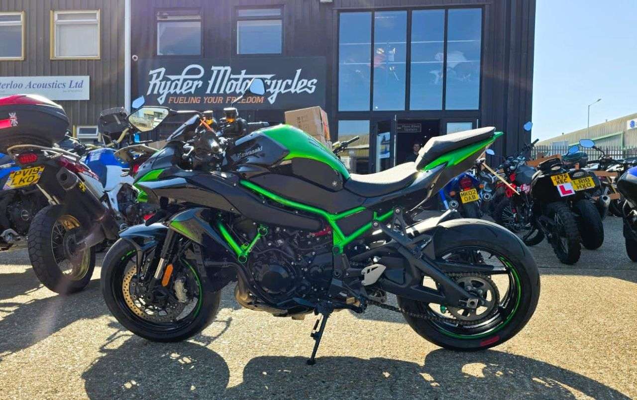 2021 KAWASAKI Z H2 2021 KAWASAKI Z H2