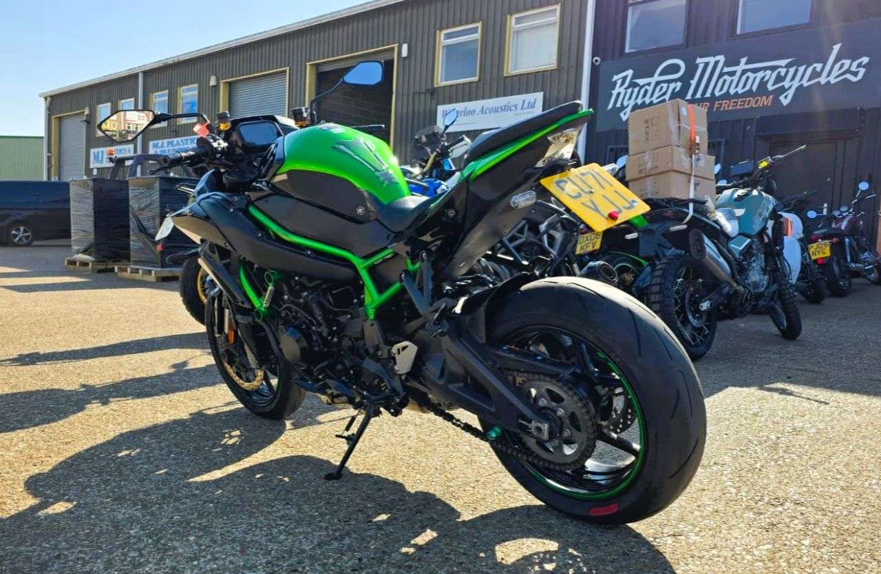 2021 KAWASAKI Z H2 2021 KAWASAKI Z H2