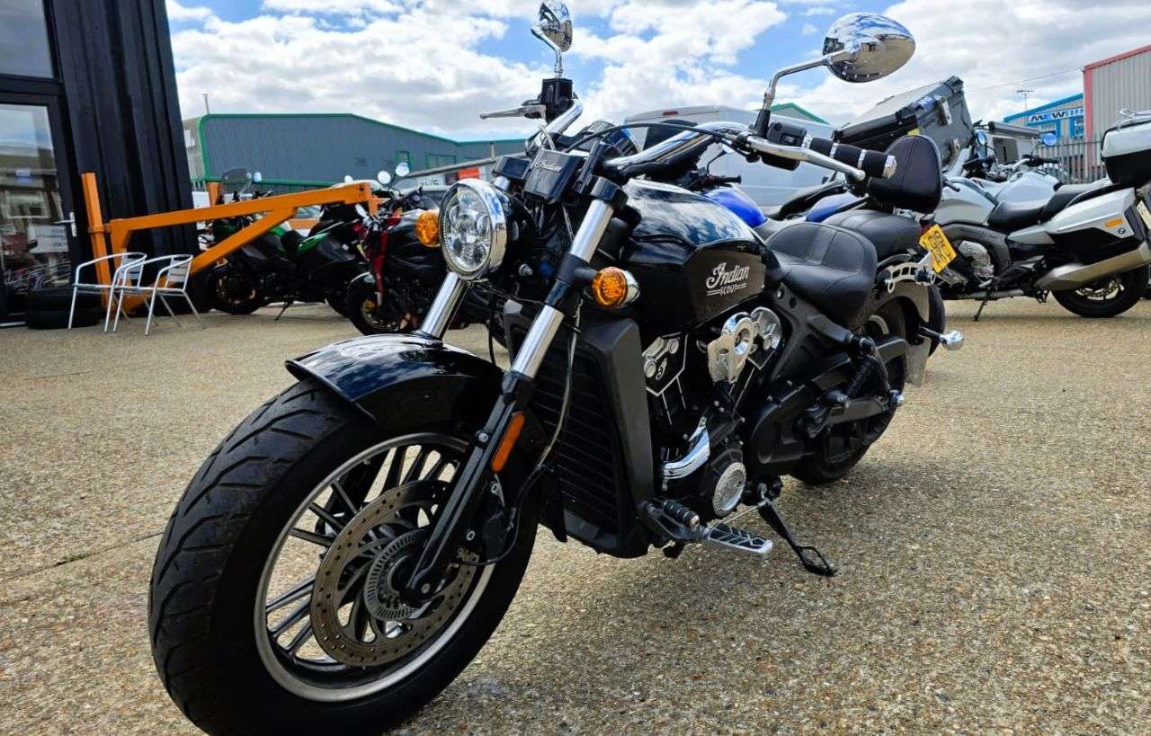 2020 INDIAN SCOUT 2020 INDIAN SCOUT