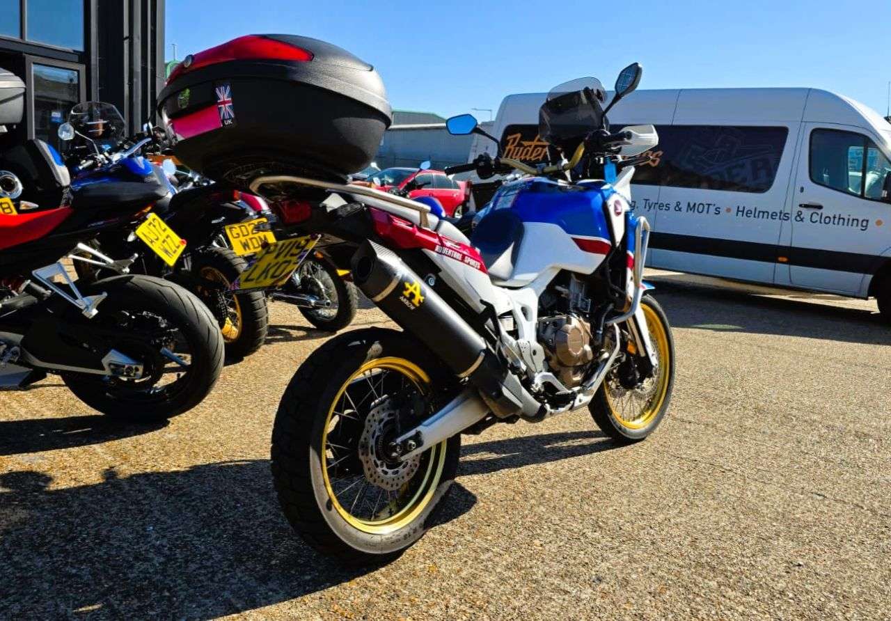 A 2019 HONDA CRF1000L AFRICA TWIN - BUY ONLINE 24 HRS A DAY - FINANCE AVAILABLE - ALL TYPES OF CREDIT ACCEPTE A 2019 HONDA CRF1000L AFRICA TWIN - BUY ONLINE 24 HRS A DAY - FINANCE AVAILABLE - ALL TYPES OF CREDIT ACCEPTE