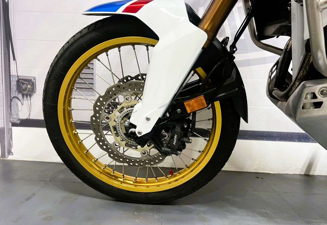 2019 HONDA CRF1000L AFRICA TWIN 2019 HONDA CRF1000L AFRICA TWIN