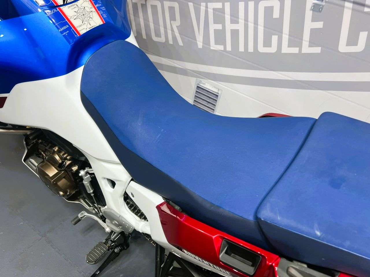 2019 HONDA CRF1000L AFRICA TWIN 2019 HONDA CRF1000L AFRICA TWIN