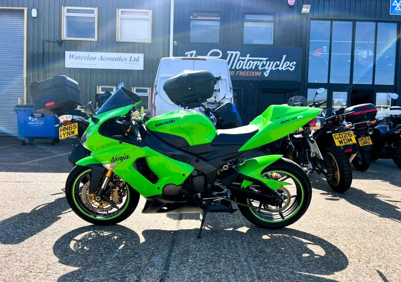 2006 KAWASAKI NINJA ZX-6R 2006 KAWASAKI NINJA ZX-6R