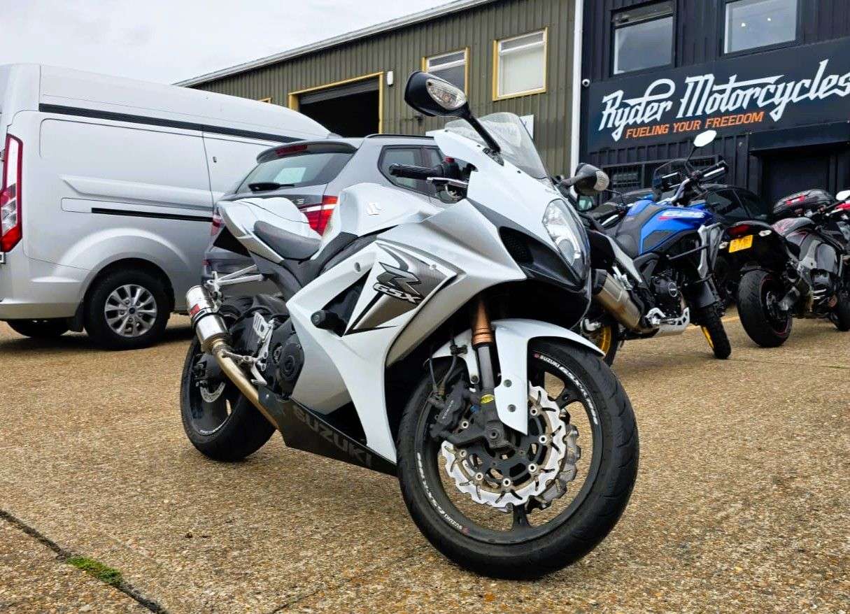 2009 SUZUKI GSX-R1000 2009 SUZUKI GSX-R1000