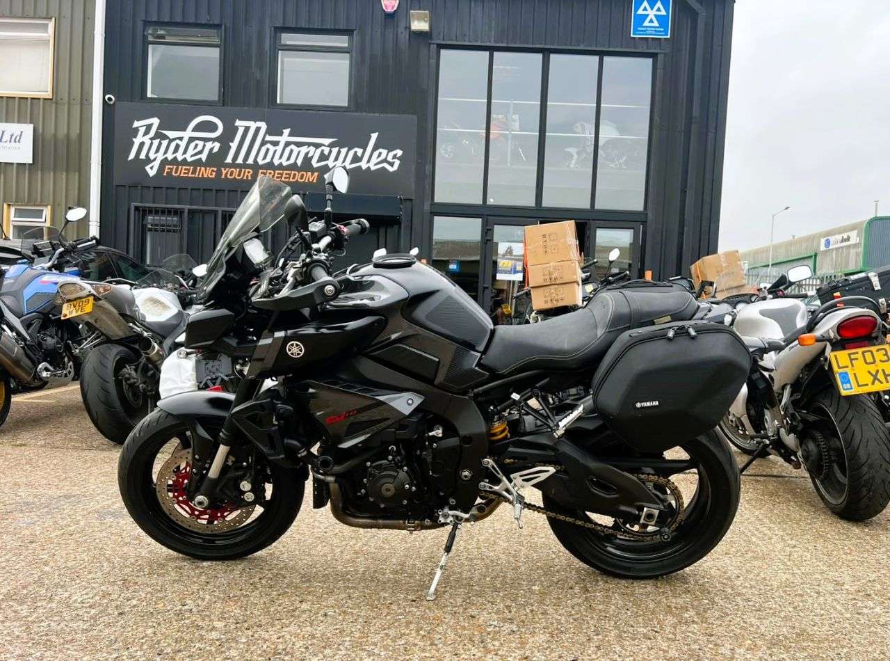 2017 YAMAHA MT-10 2017 YAMAHA MT-10