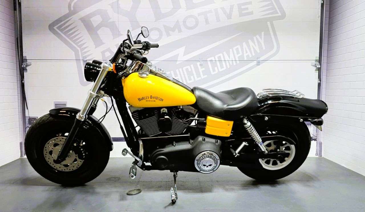 2011 HARLEY-DAVIDSON DYNA 2011 HARLEY-DAVIDSON DYNA