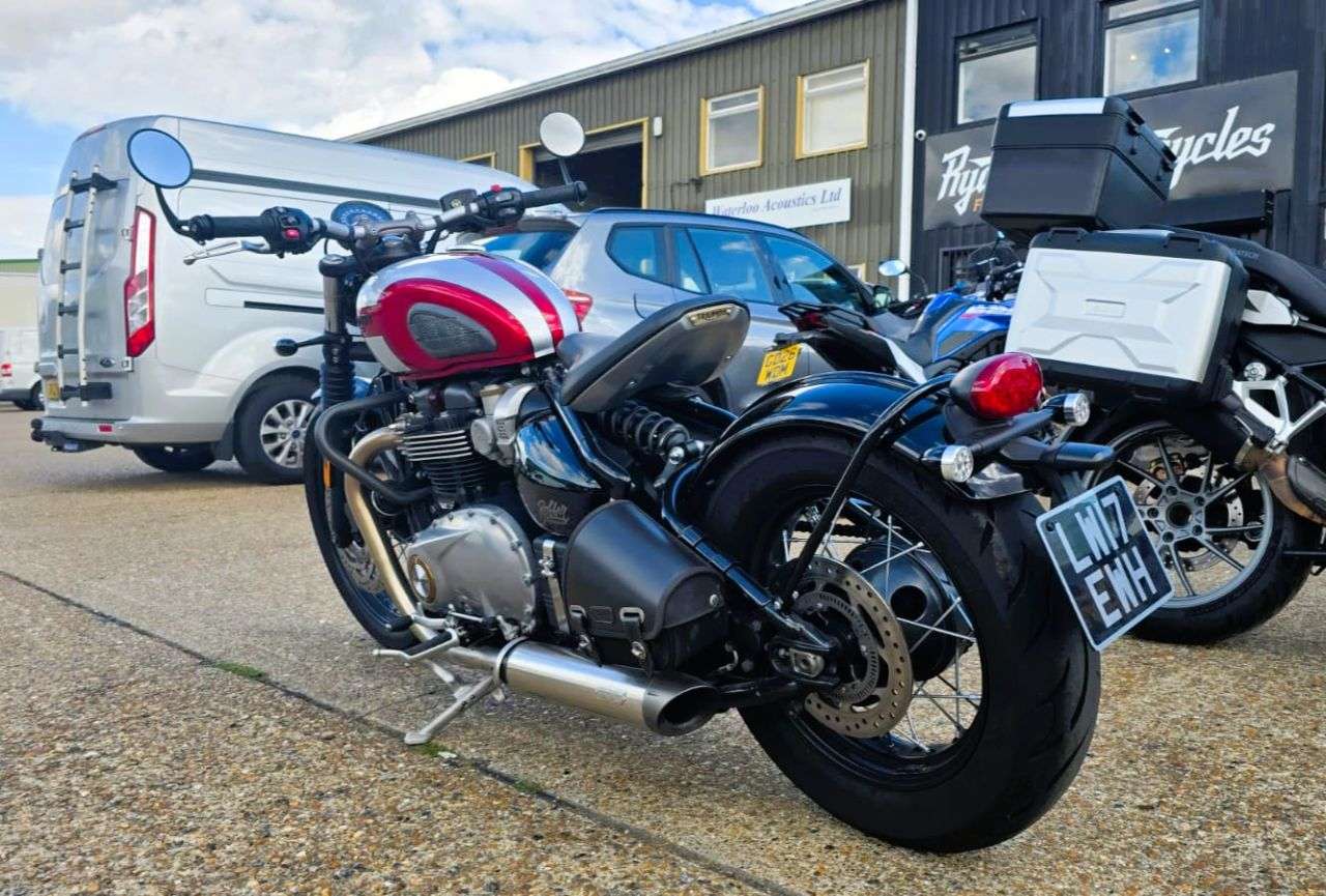 A 2017 TRIUMPH BOBBER 1200 - BUY ONLINE 24 HRS A DAY - FINANCE AVAILABLE - ALL TYPES OF CREDIT AC A 2017 TRIUMPH BOBBER 1200 - BUY ONLINE 24 HRS A DAY - FINANCE AVAILABLE - ALL TYPES OF CREDIT AC