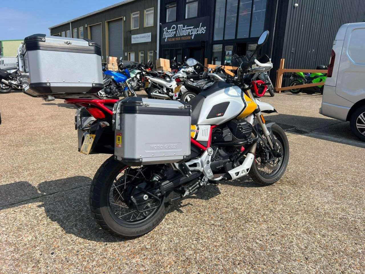 A 2019 MOTO GUZZI V85 TT - BUY ONLINE 24 HRS A DAY - FINANCE AVAILABLE - ALL TYPES OF CREDIT ACCE A 2019 MOTO GUZZI V85 TT - BUY ONLINE 24 HRS A DAY - FINANCE AVAILABLE - ALL TYPES OF CREDIT ACCE