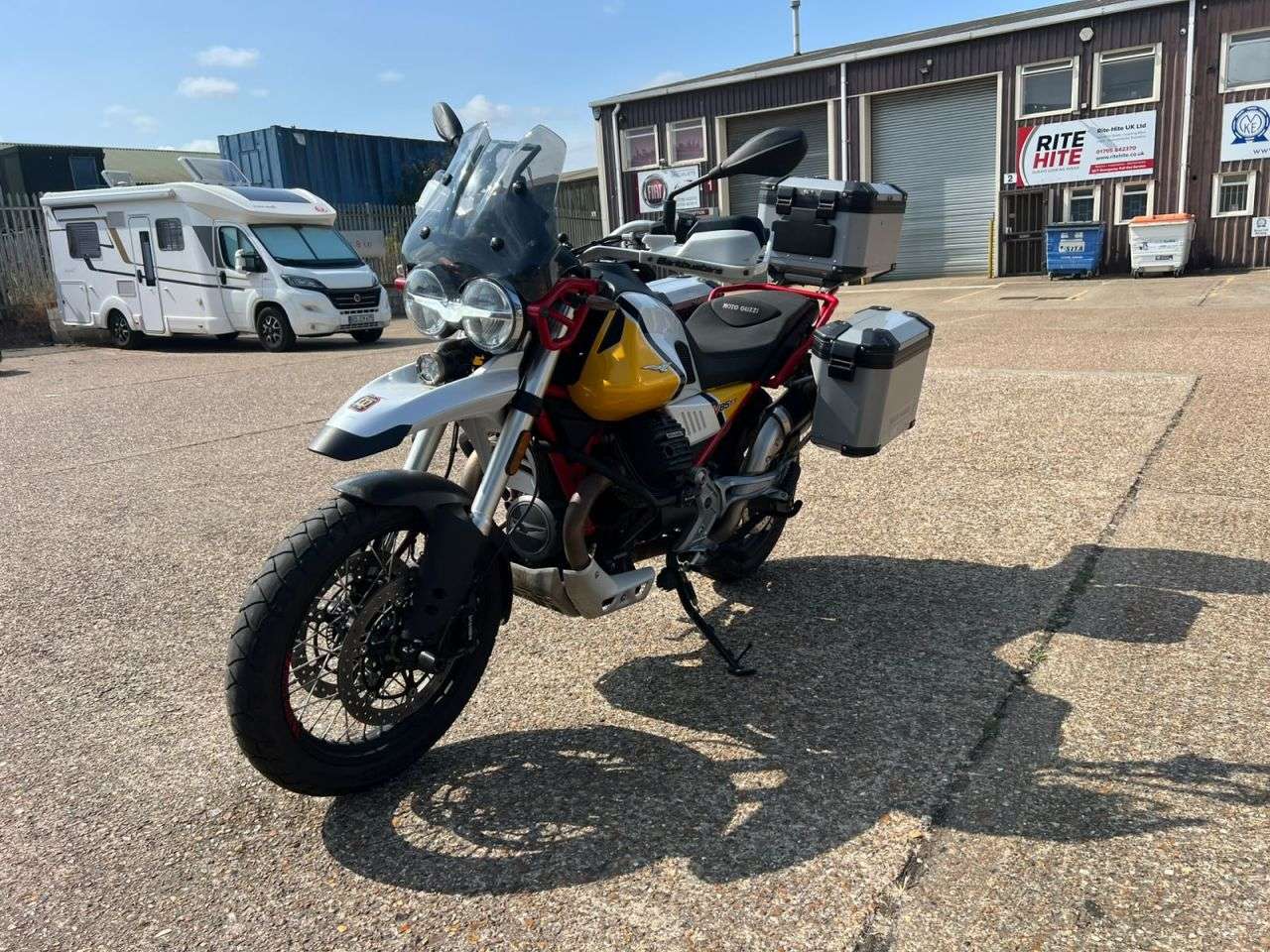 2019 MOTO GUZZI V85 2019 MOTO GUZZI V85