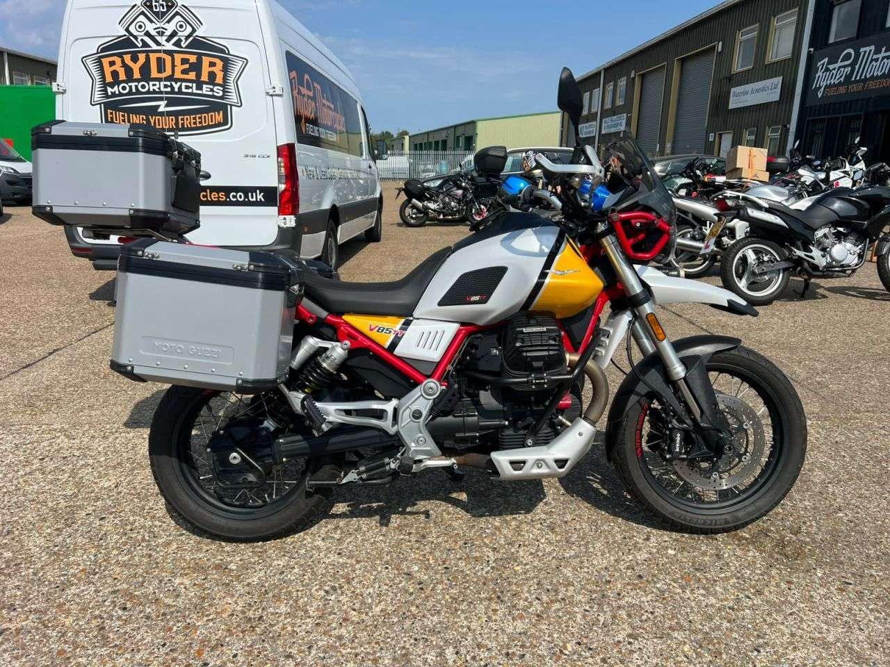 A 2019 MOTO GUZZI V85 TT - BUY ONLINE 24 HRS A DAY - FINANCE AVAILABLE - ALL TYPES OF CREDIT ACCE A 2019 MOTO GUZZI V85 TT - BUY ONLINE 24 HRS A DAY - FINANCE AVAILABLE - ALL TYPES OF CREDIT ACCE