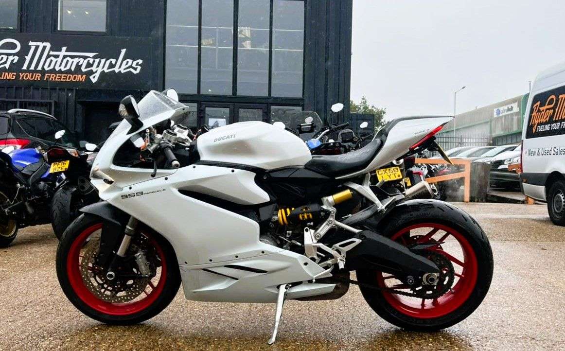 2016 DUCATI 959 PANIGALE 2016 DUCATI 959 PANIGALE