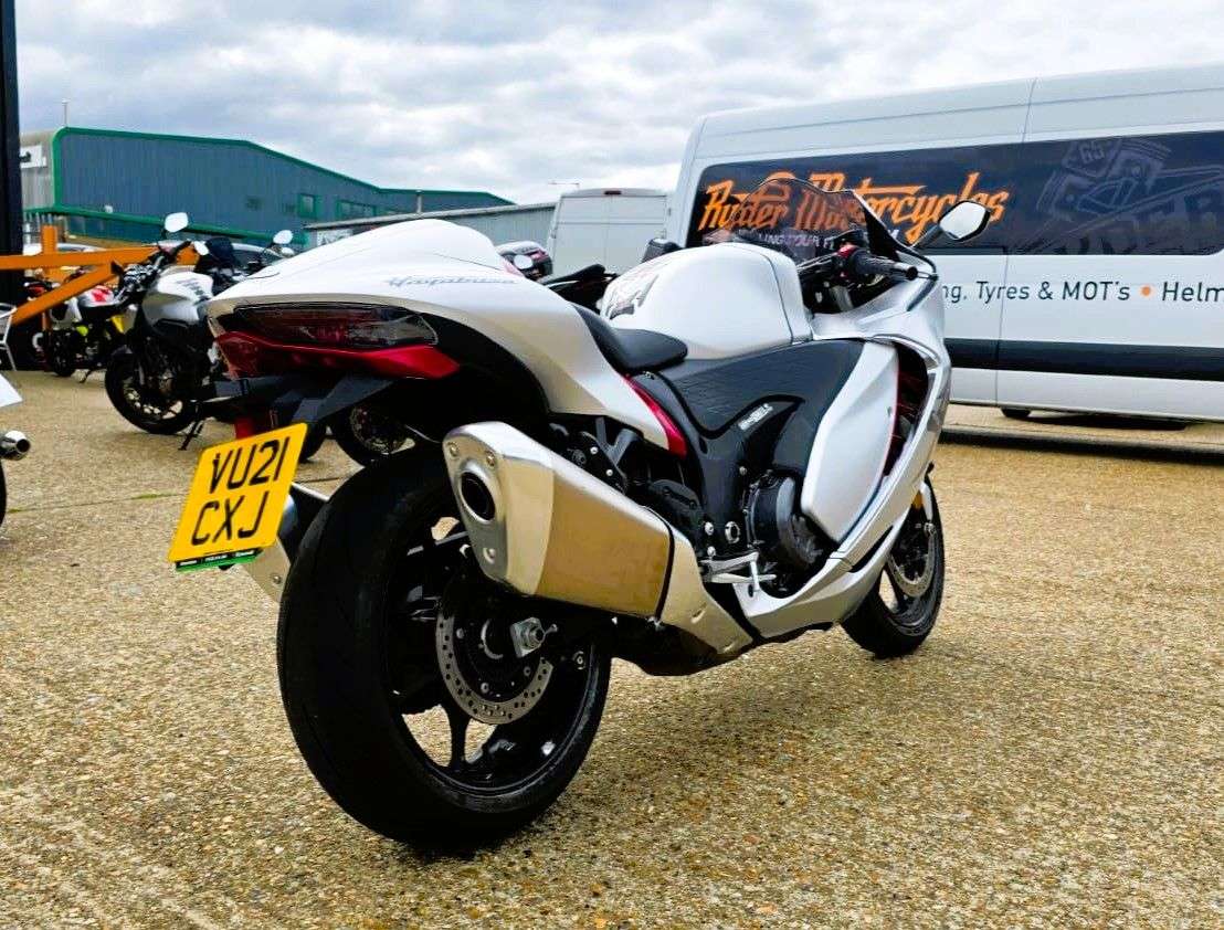 A 2021 SUZUKI GSX1300R HAYABUSA - BUY ONLINE 24 HRS A DAY - FINANCE AVAILABLE - ALL TYPES OF CREDIT ACCEPTE A 2021 SUZUKI GSX1300R HAYABUSA - BUY ONLINE 24 HRS A DAY - FINANCE AVAILABLE - ALL TYPES OF CREDIT ACCEPTE