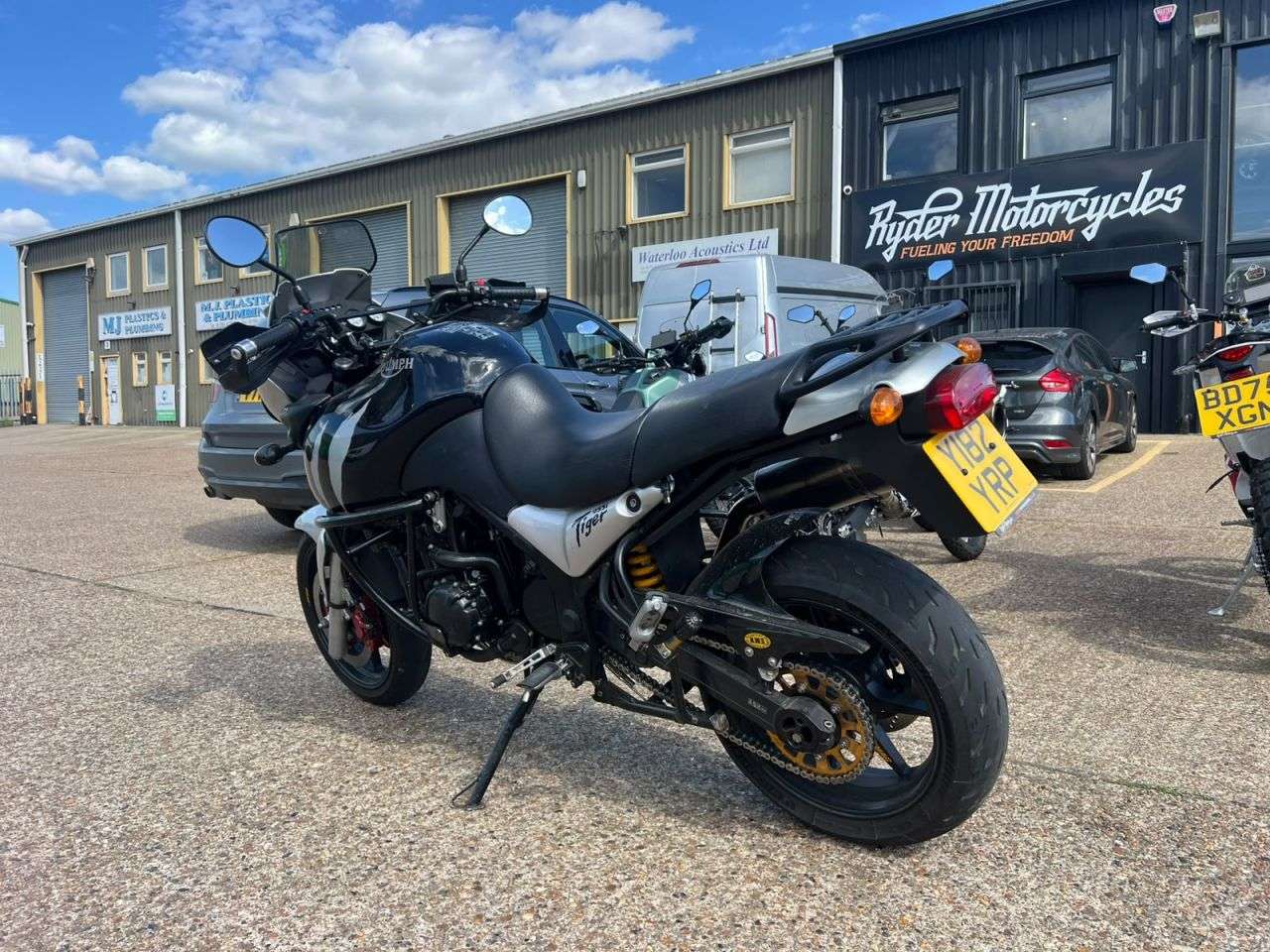 2001 TRIUMPH TIGER 955I 2001 TRIUMPH TIGER 955I