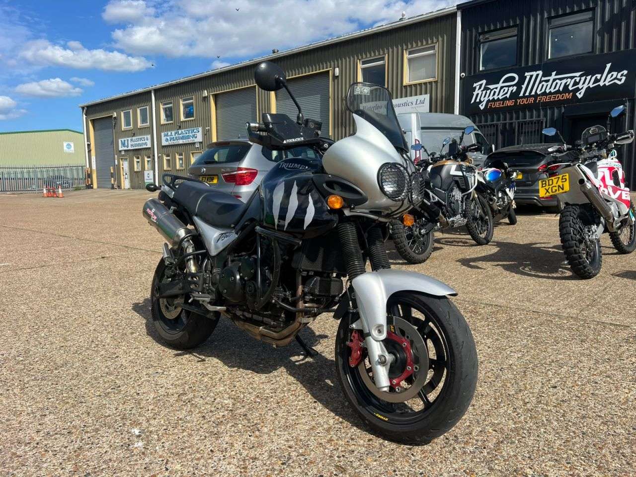 2001 TRIUMPH TIGER 955I 2001 TRIUMPH TIGER 955I