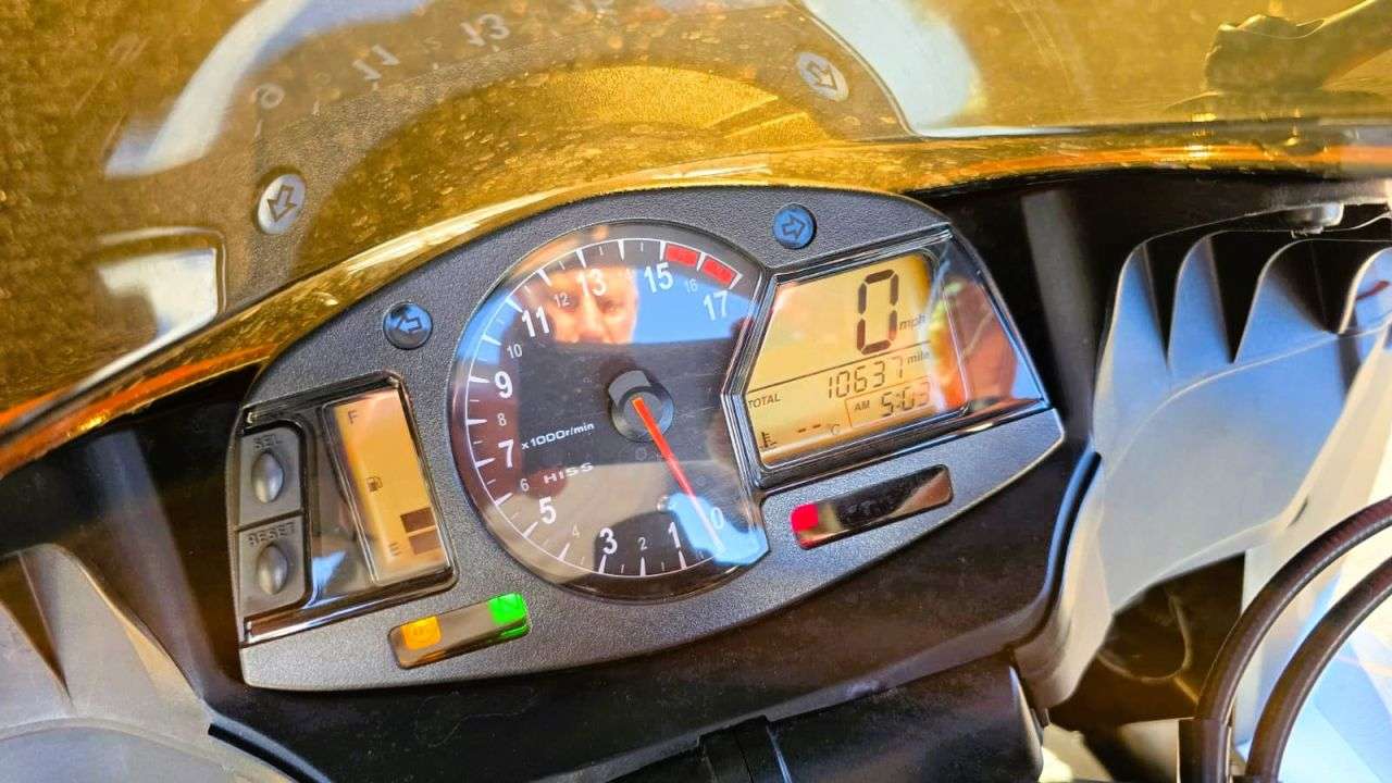 2011 HONDA CBR600RR 2011 HONDA CBR600RR