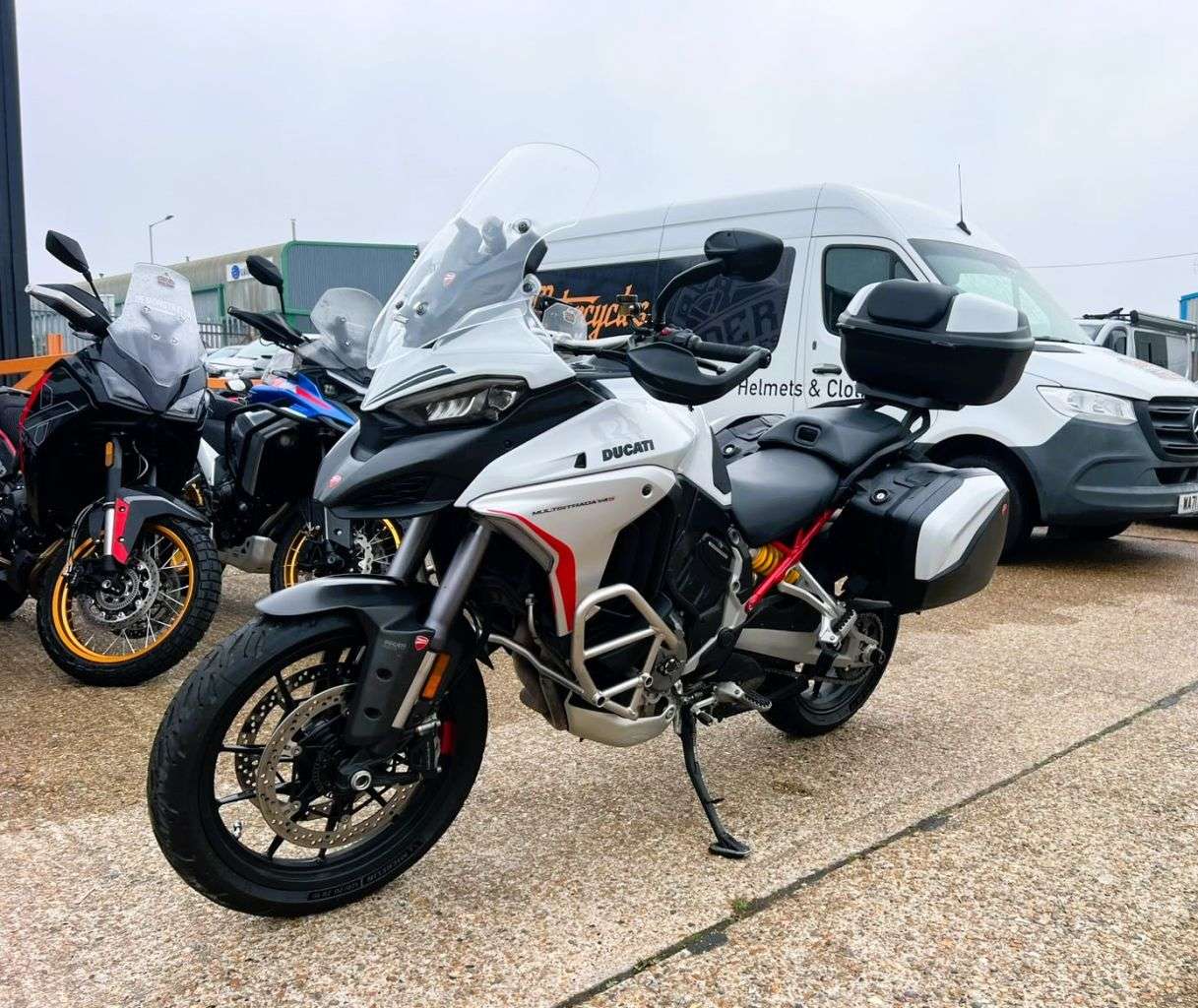 2023 DUCATI MULTISTRADA V4 2023 DUCATI MULTISTRADA V4