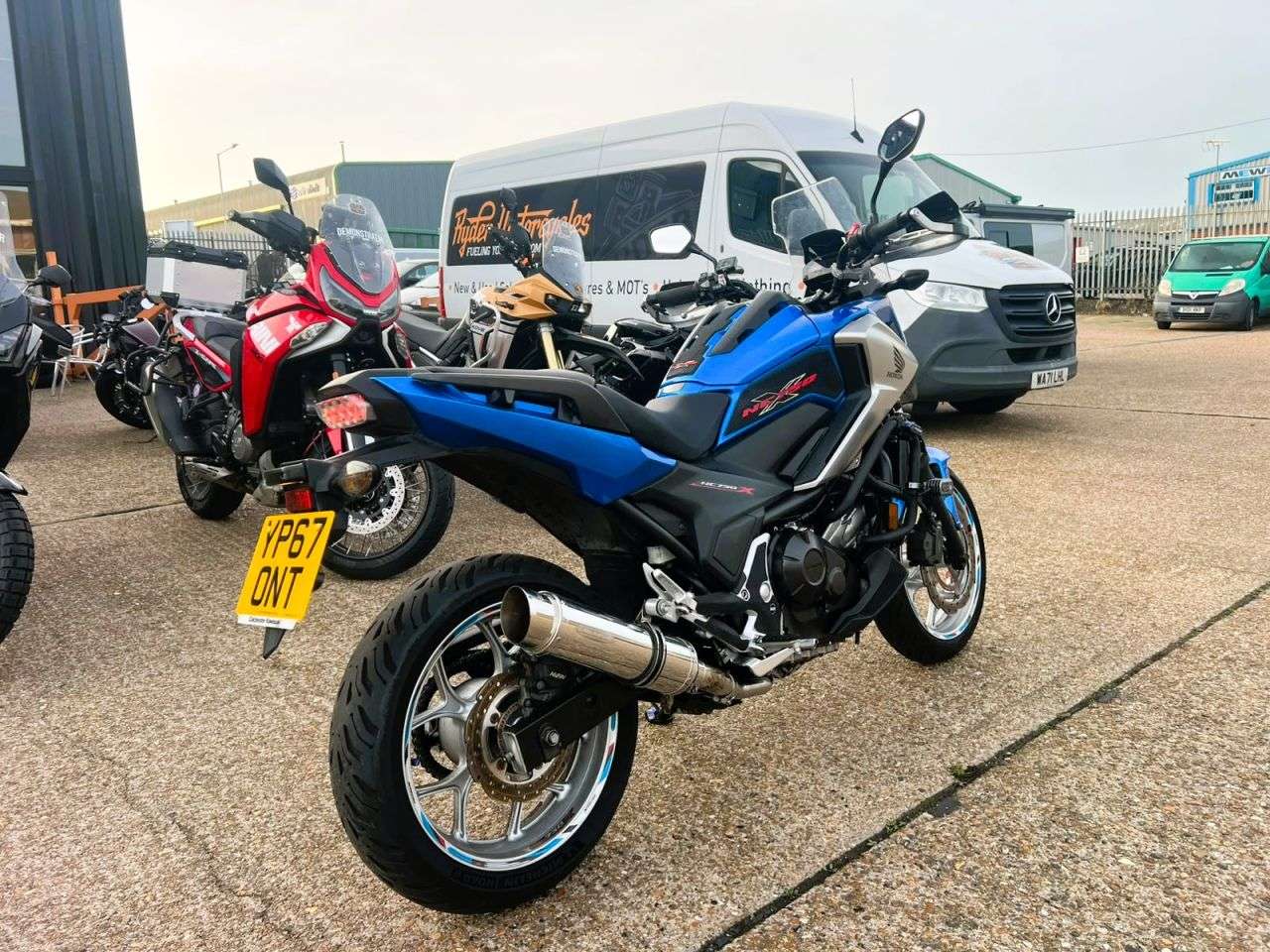 A 2017 HONDA NC750X MANUAL GEARBOX - BUY ONLINE 24 HRS A DAY - FINANCE AVAILABLE - ALL TYPES OF A 2017 HONDA NC750X MANUAL GEARBOX - BUY ONLINE 24 HRS A DAY - FINANCE AVAILABLE - ALL TYPES OF