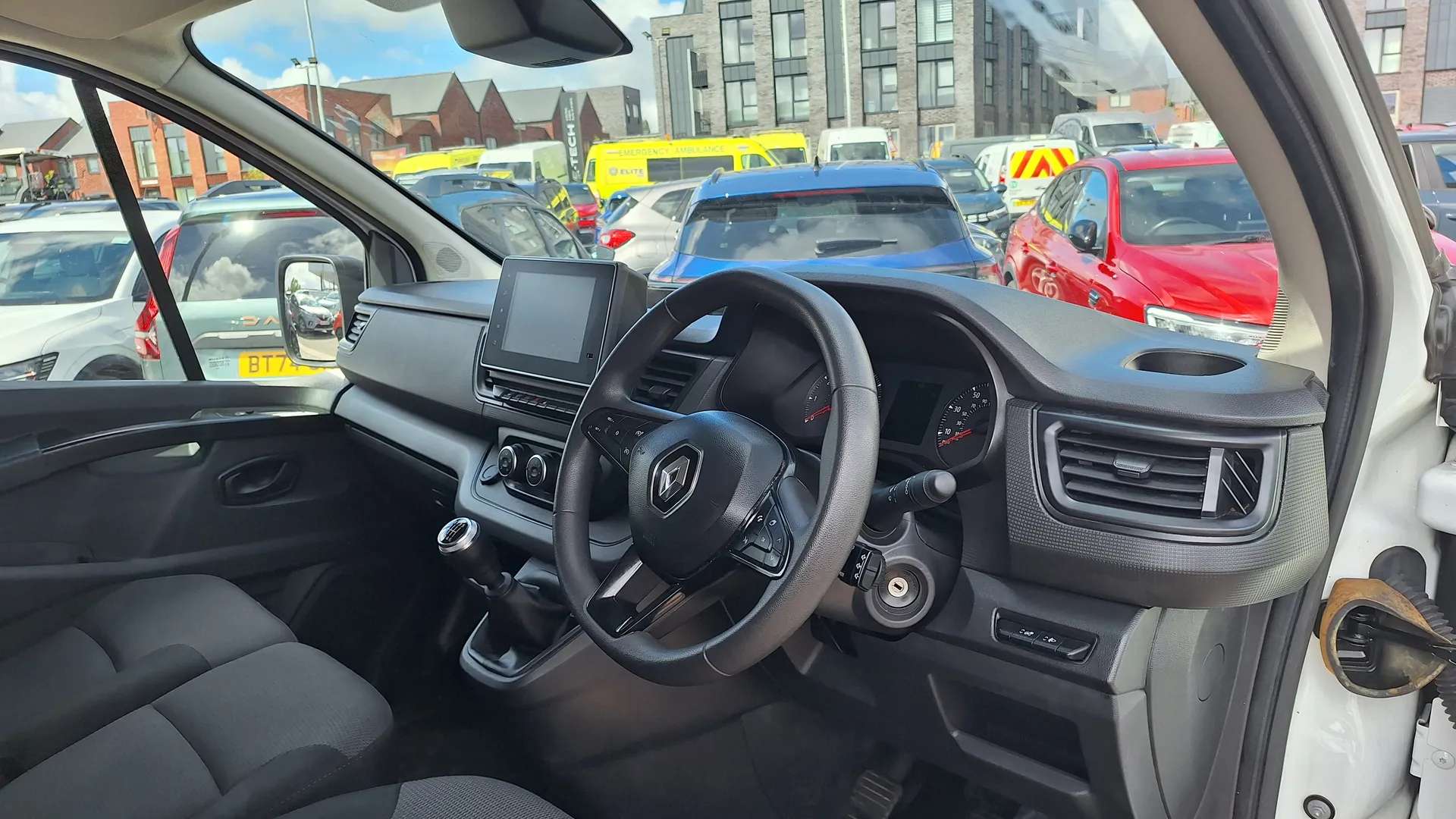 2023 RENAULT TRAFIC 2023 RENAULT TRAFIC