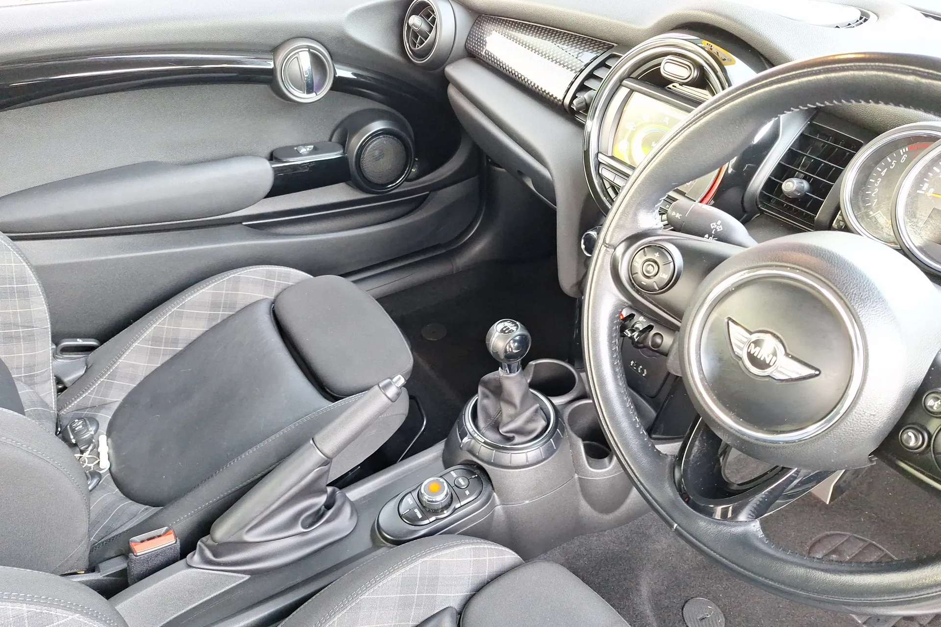 2017 MINI HATCH 2017 MINI HATCH