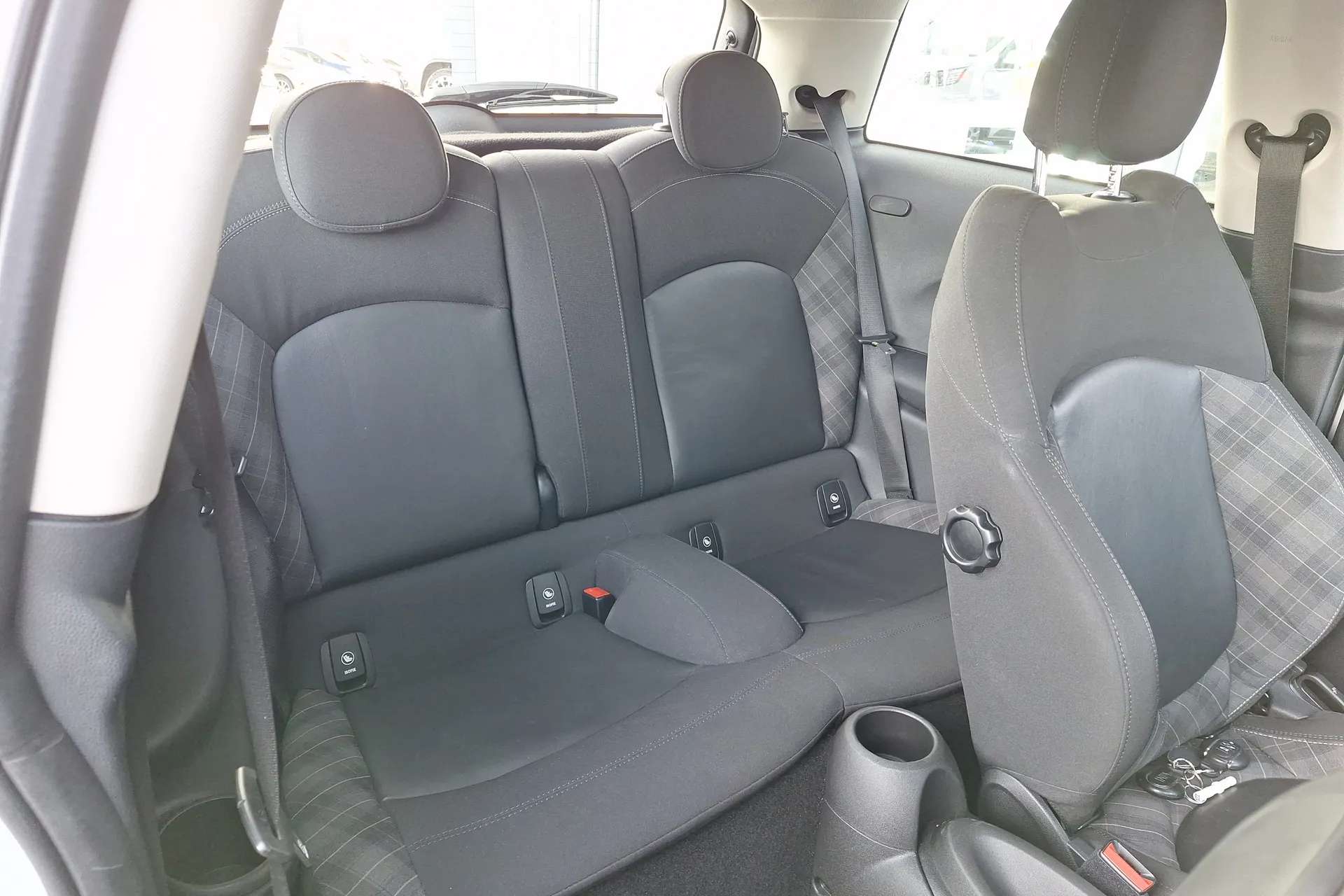 2017 MINI HATCH 2017 MINI HATCH