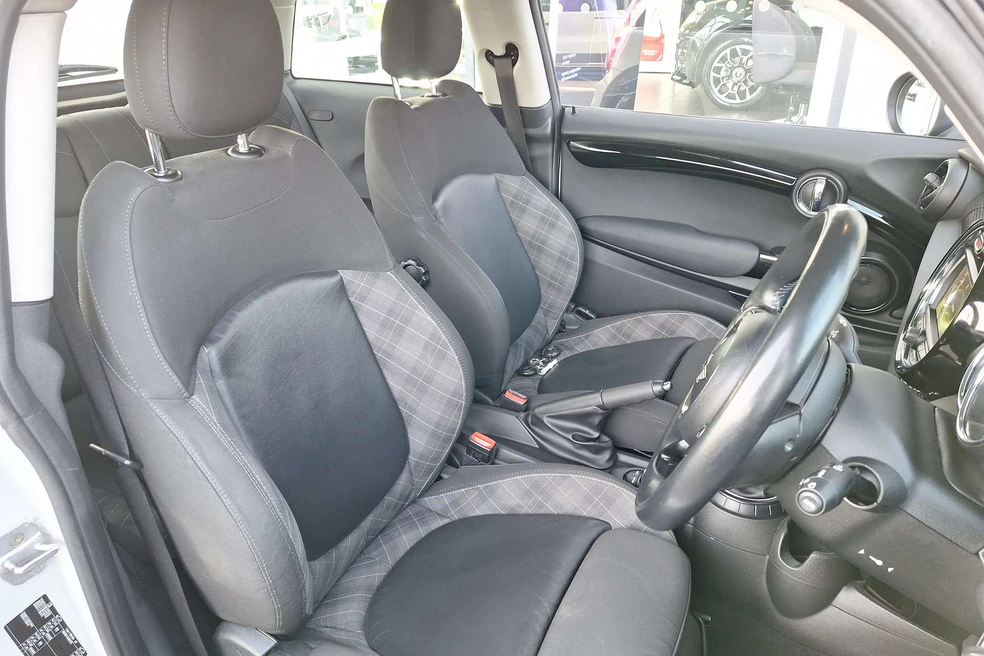 2017 MINI HATCH 2017 MINI HATCH