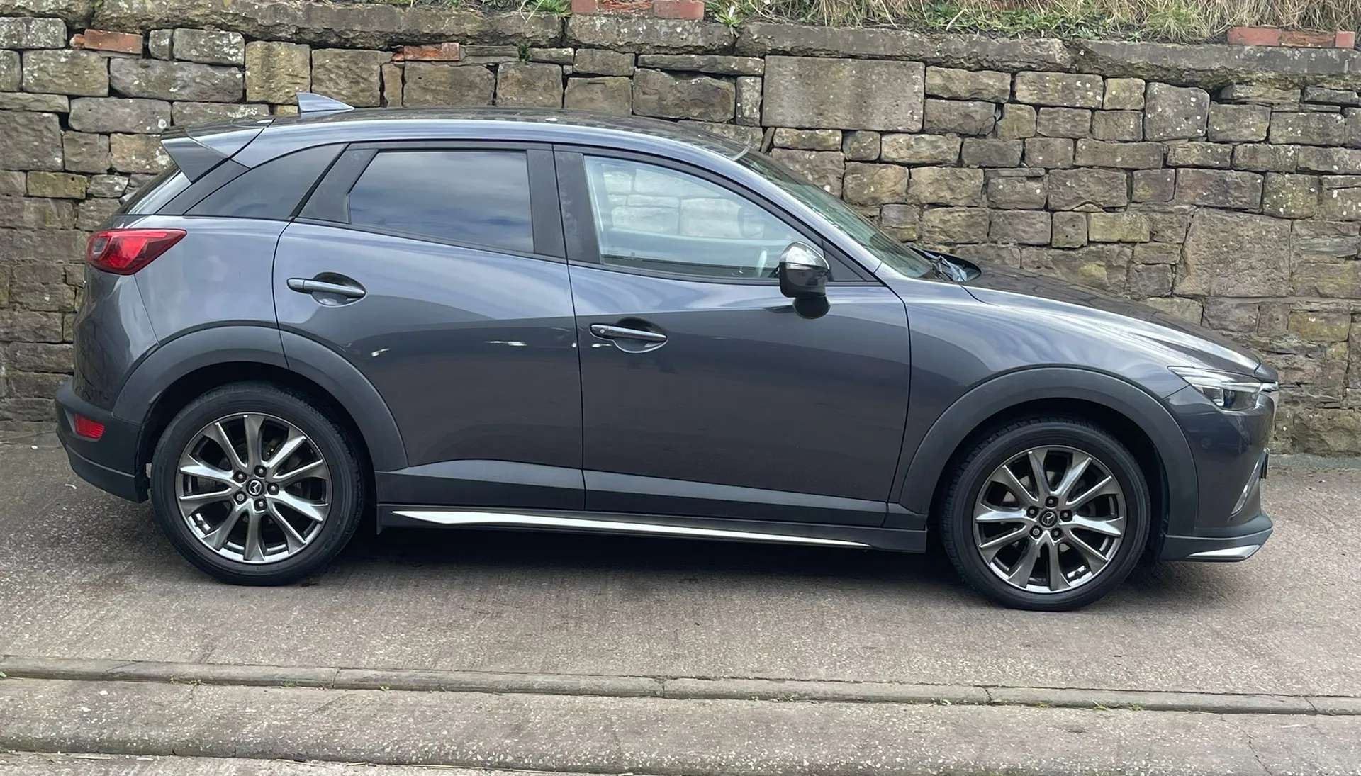 A 2017 MAZDA CX-3 2.0 GT Sport 5dr A 2017 MAZDA CX-3 2.0 GT Sport 5dr