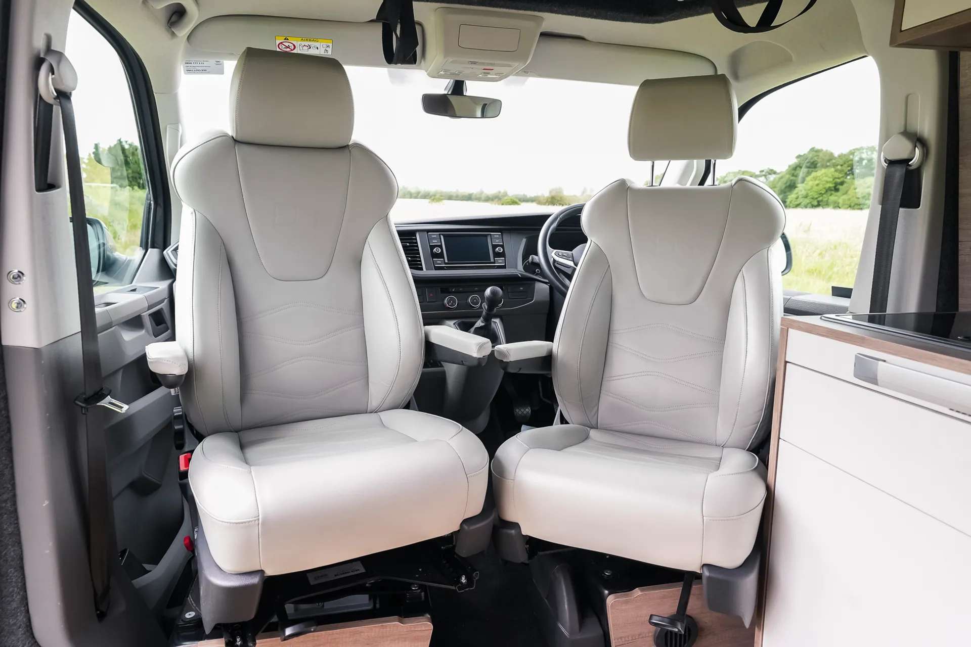 2021 VOLKSWAGEN TRANSPORTER 2021 VOLKSWAGEN TRANSPORTER