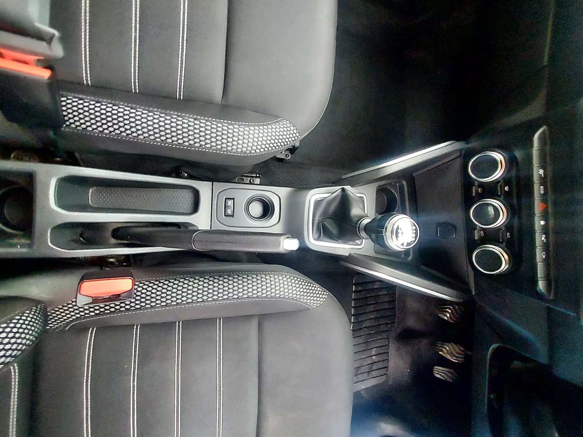 2020 DACIA DUSTER 2020 DACIA DUSTER