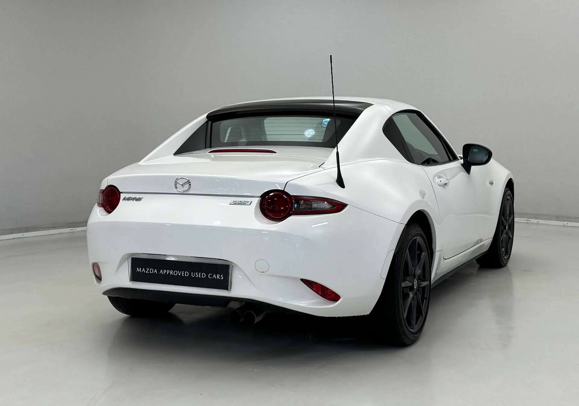 2018 MAZDA MX-5 2018 MAZDA MX-5
