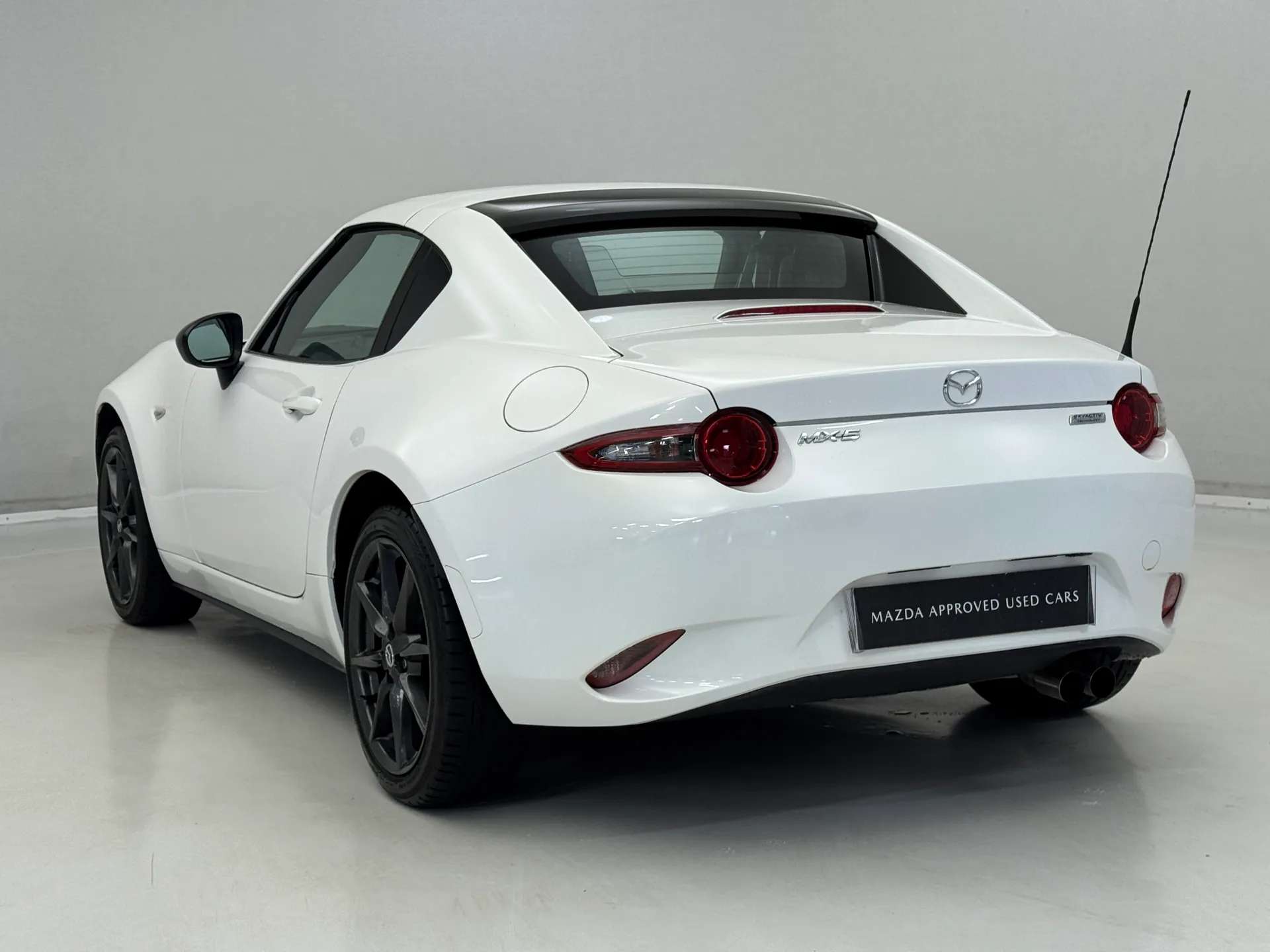 2018 MAZDA MX-5 2018 MAZDA MX-5