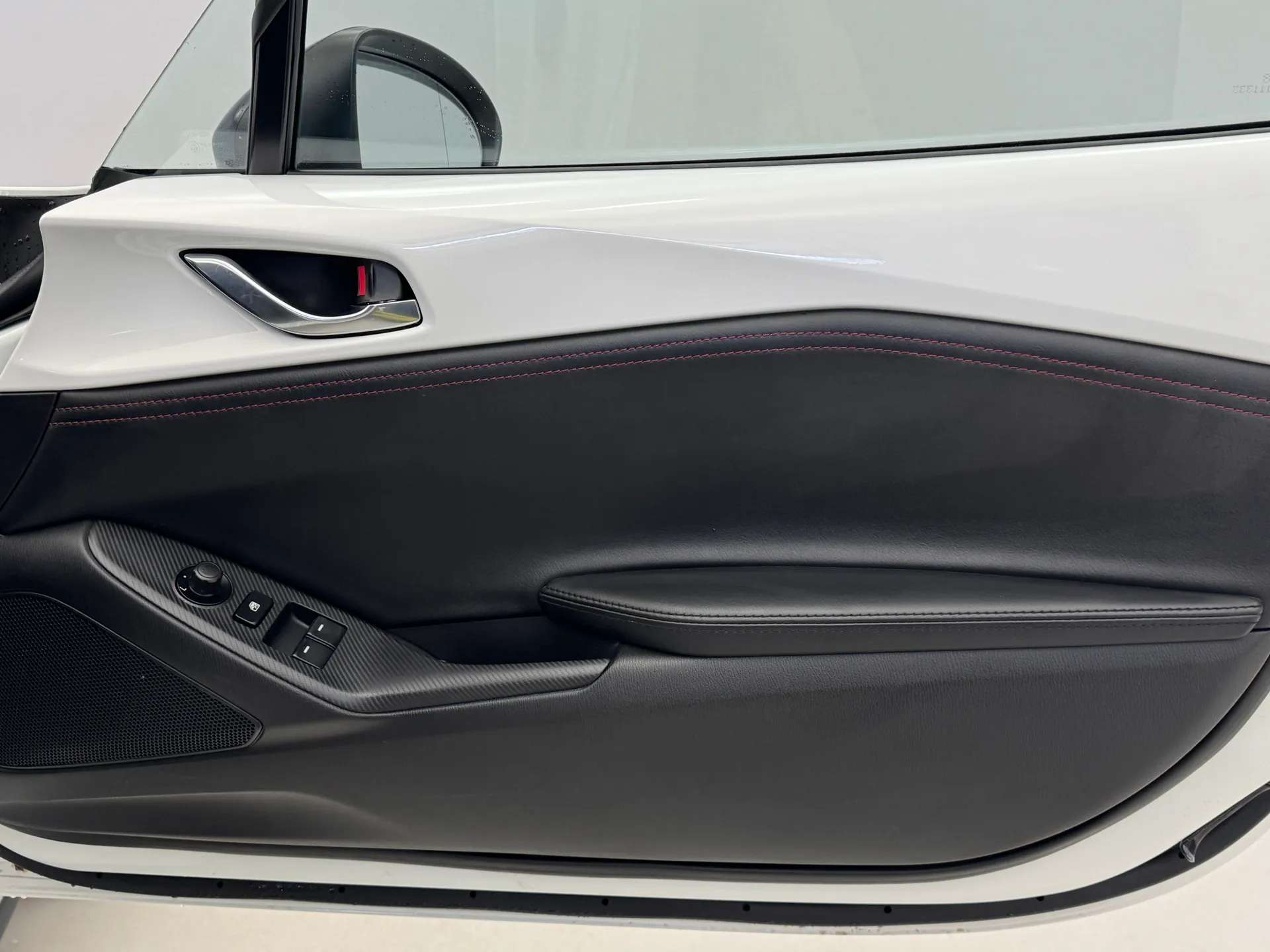 2018 MAZDA MX-5 2018 MAZDA MX-5