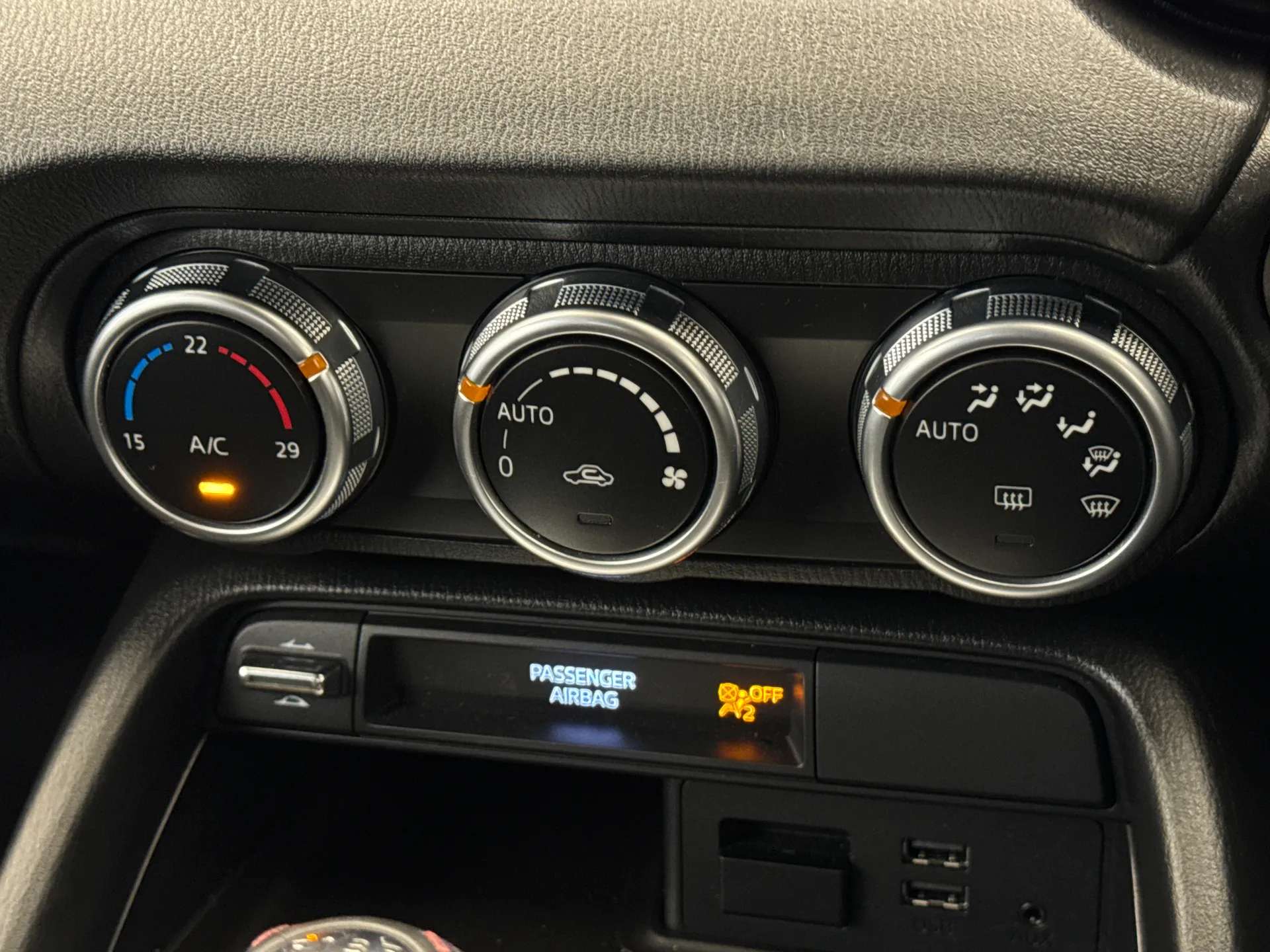 2018 MAZDA MX-5 2018 MAZDA MX-5