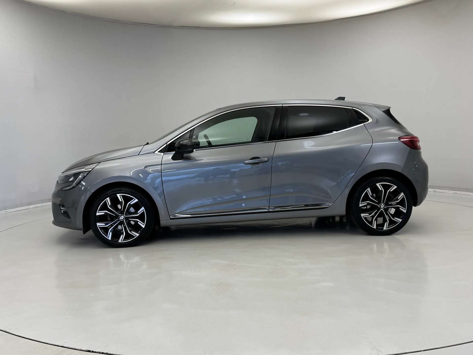 2023 RENAULT CLIO 2023 RENAULT CLIO